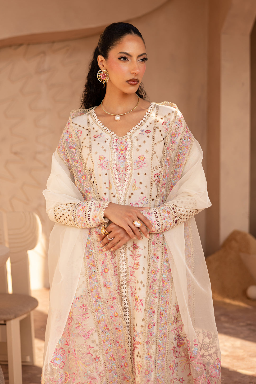 Munaza 3Pc - Embroidered Luxe Pret