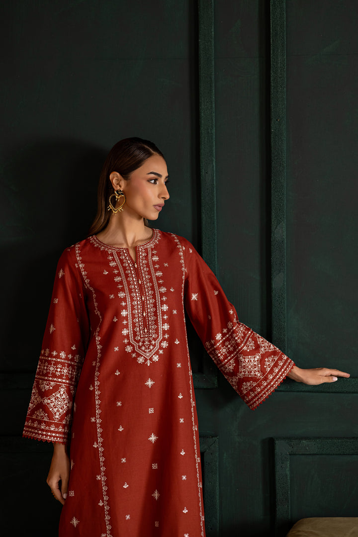Rusty Dusty 2Pc - Embroidered Khaddar Dress