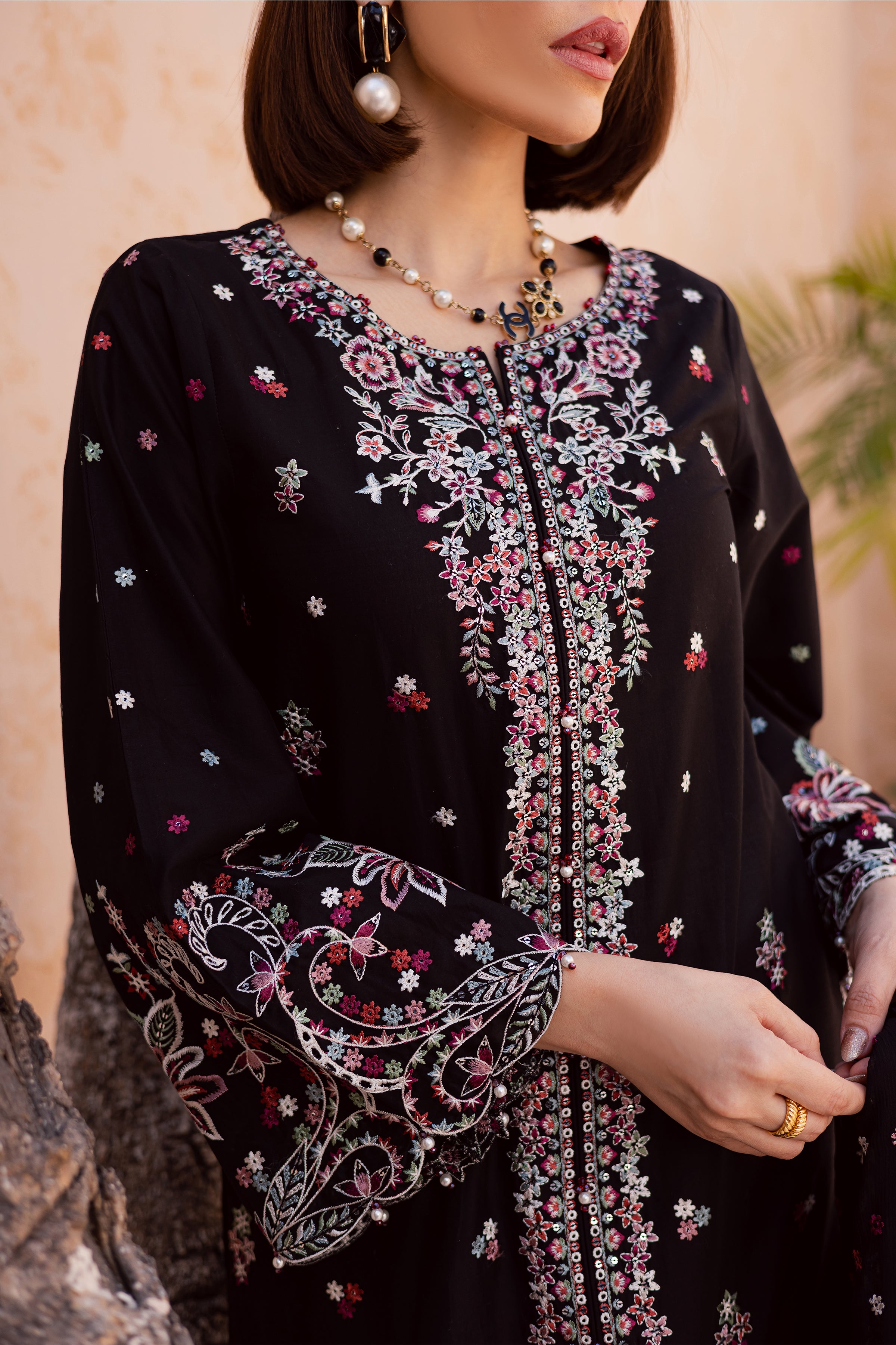  Aelin 3Pc - Festive Embroidered Lawn BATIKEID2026  BATIK   XS / Black / Pima Lawn-S / Black / Pima Lawn-M / Black / Pima Lawn-L / Black / Pima Lawn-XL / Black / Pima Lawn