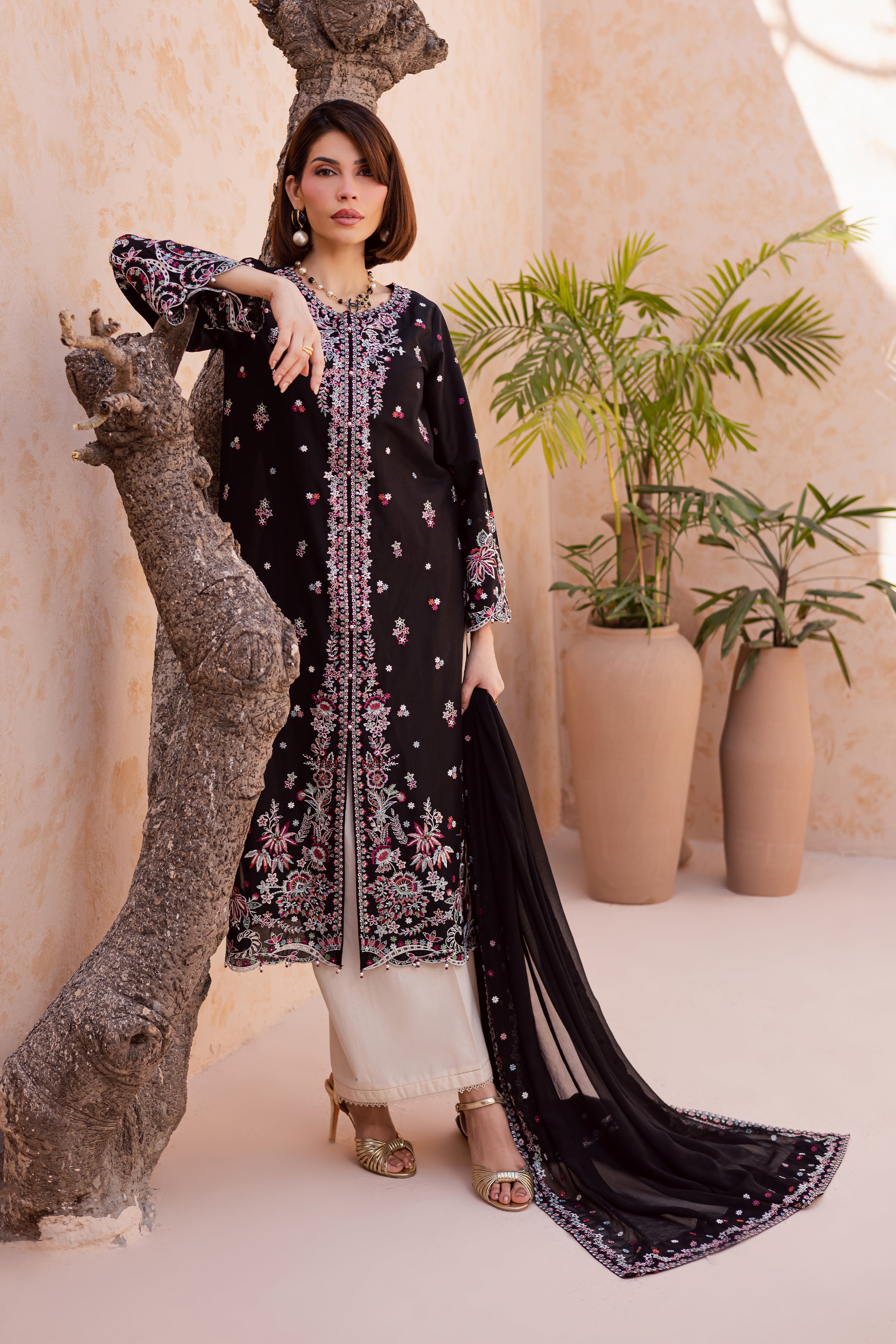  Aelin 3Pc - Festive Embroidered Lawn BATIKEID2026  BATIK   XS / Black / Pima Lawn-S / Black / Pima Lawn-M / Black / Pima Lawn-L / Black / Pima Lawn-XL / Black / Pima Lawn