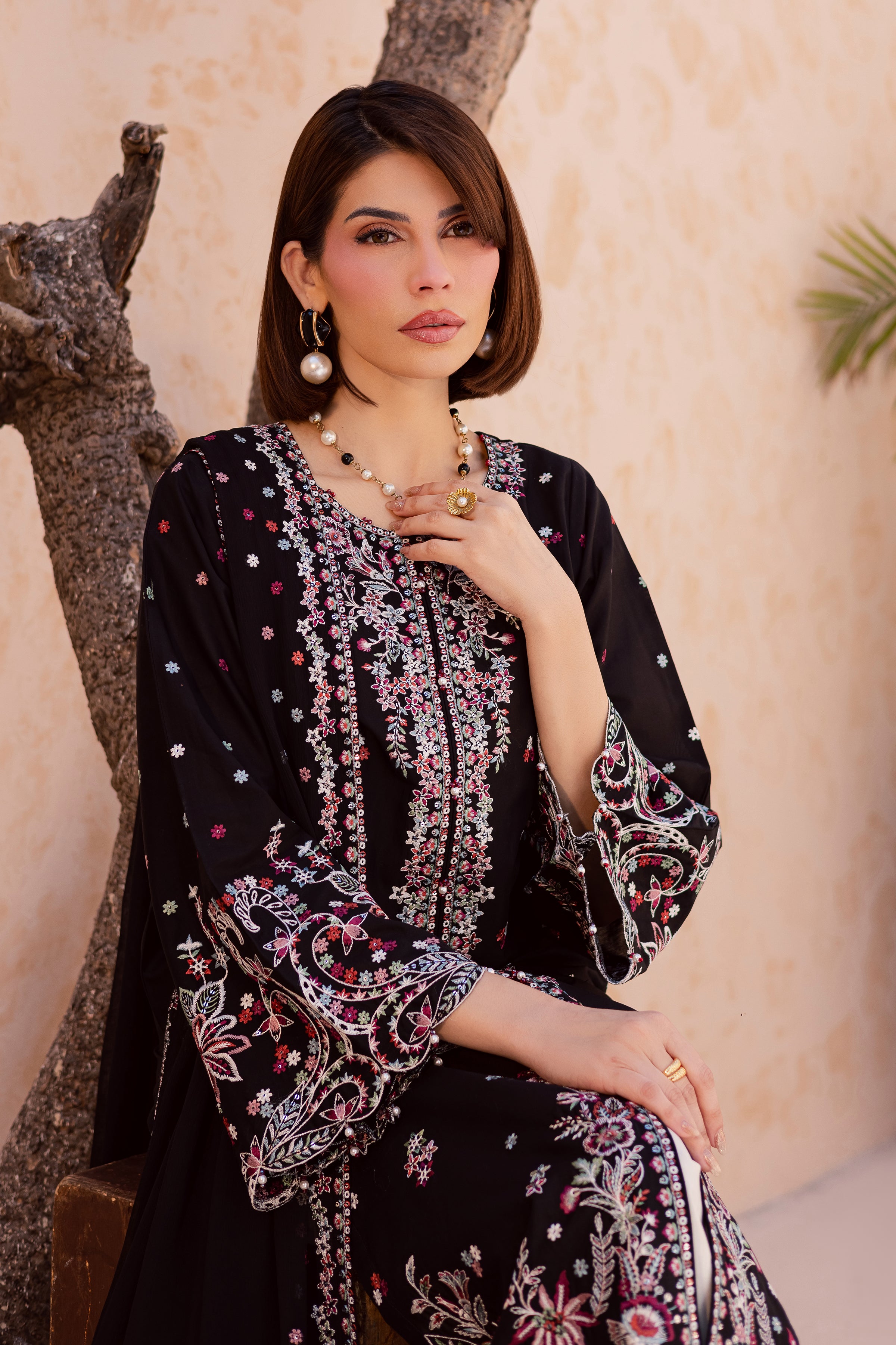  Aelin 3Pc - Festive Embroidered Lawn BATIKEID2026  BATIK   XS / Black / Pima Lawn-S / Black / Pima Lawn-M / Black / Pima Lawn-L / Black / Pima Lawn-XL / Black / Pima Lawn