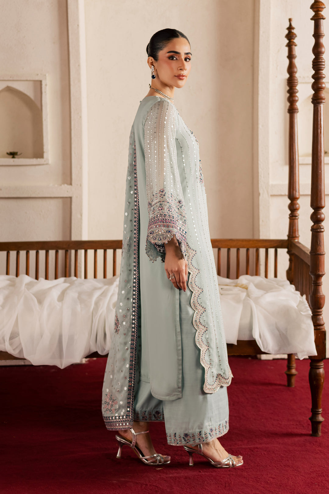 [product-color]-[product-type]-[product_material]