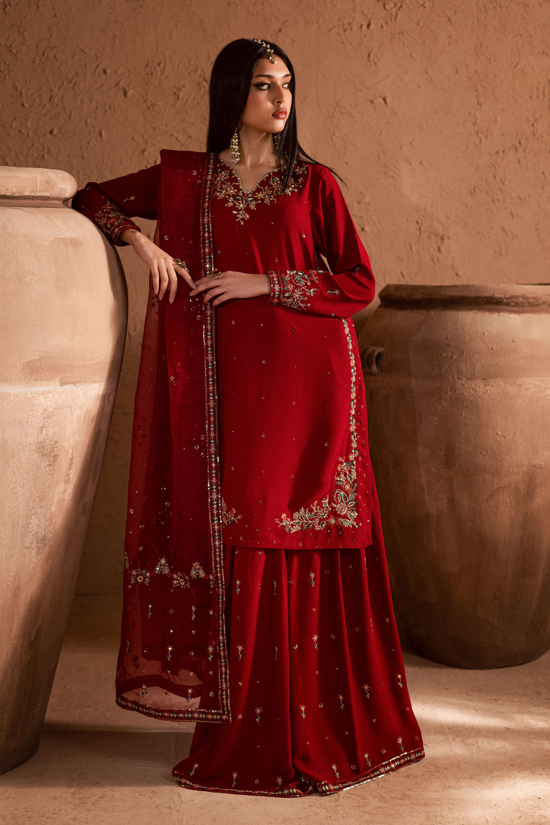  Amara 3Pc- Festive Luxe Pret BATIKSTUDIO2025  BATIK   S / Deep Red / Georgette-M / Deep Red / Georgette-L / Deep Red / Georgette