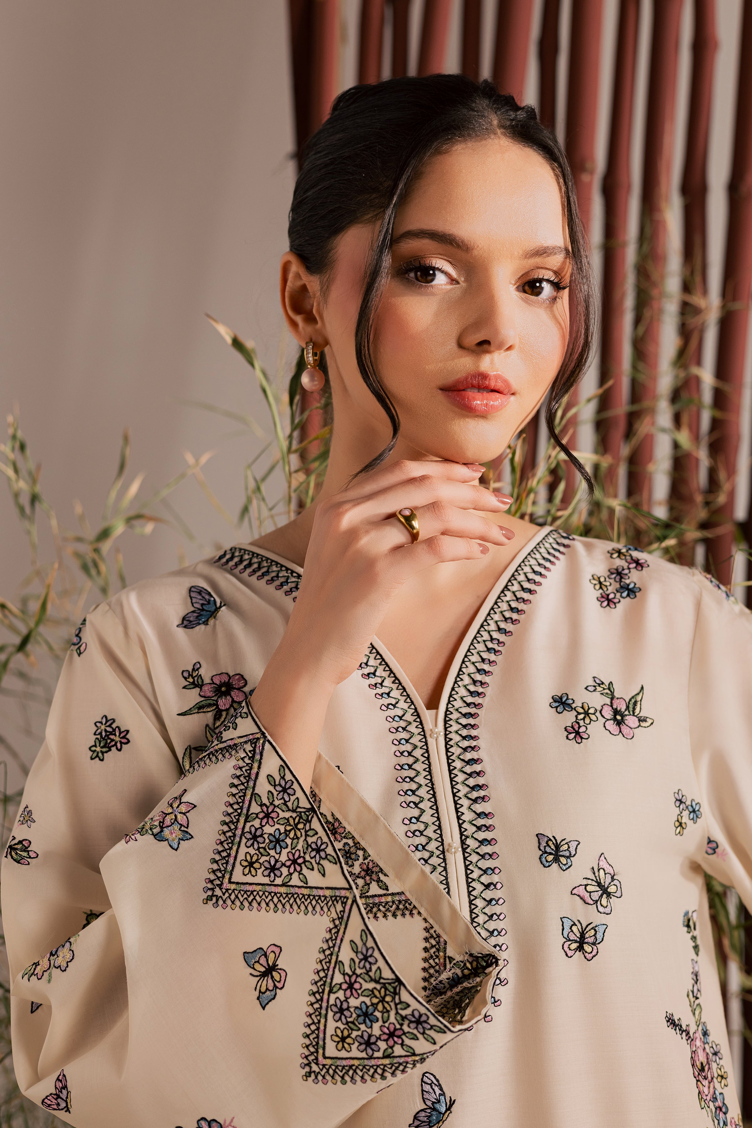  Anne 2Pc - Embroidered Lawn Dress EverydayEdit26  BATIK   XS / White Swan / Pima Lawn-S / White Swan / Pima Lawn-M / White Swan / Pima Lawn-L / White Swan / Pima Lawn-XL / White Swan / Pima Lawn