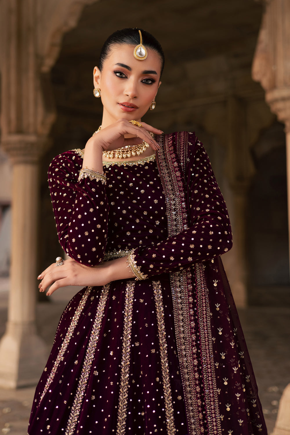  Aroos e Laal 3Pc - Bridal Dress BATIKSTUDIO2025  BATIK   S / Maroon / Velvet-M / Maroon / Velvet-L / Maroon / Velvet