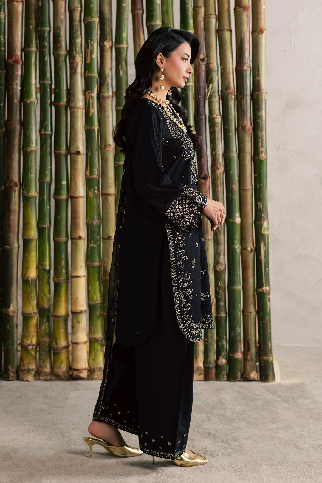  Ash 3Pc - Festive Embroidered Lawn BATIKEID2026  BATIK   XS / Black / Pima Lawn-S / Black / Pima Lawn-M / Black / Pima Lawn-L / Black / Pima Lawn-XL / Black / Pima Lawn