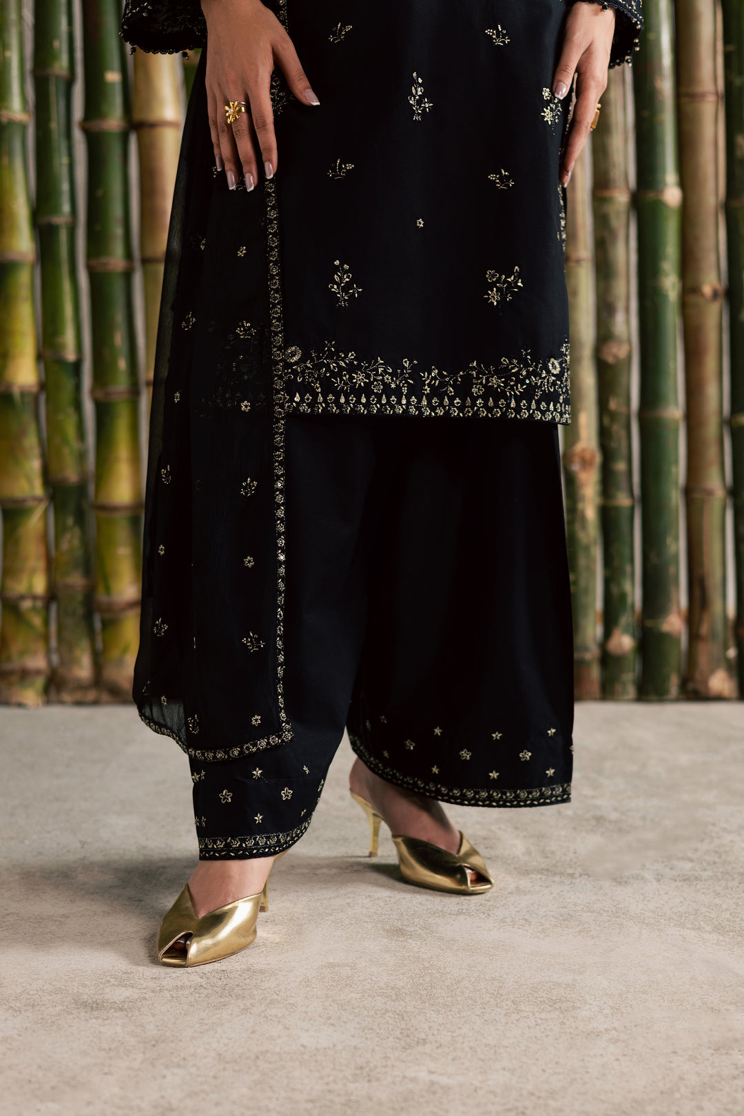  Ash 3Pc - Festive Embroidered Lawn BATIKEID2026  BATIK   XS / Black / Pima Lawn-S / Black / Pima Lawn-M / Black / Pima Lawn-L / Black / Pima Lawn-XL / Black / Pima Lawn