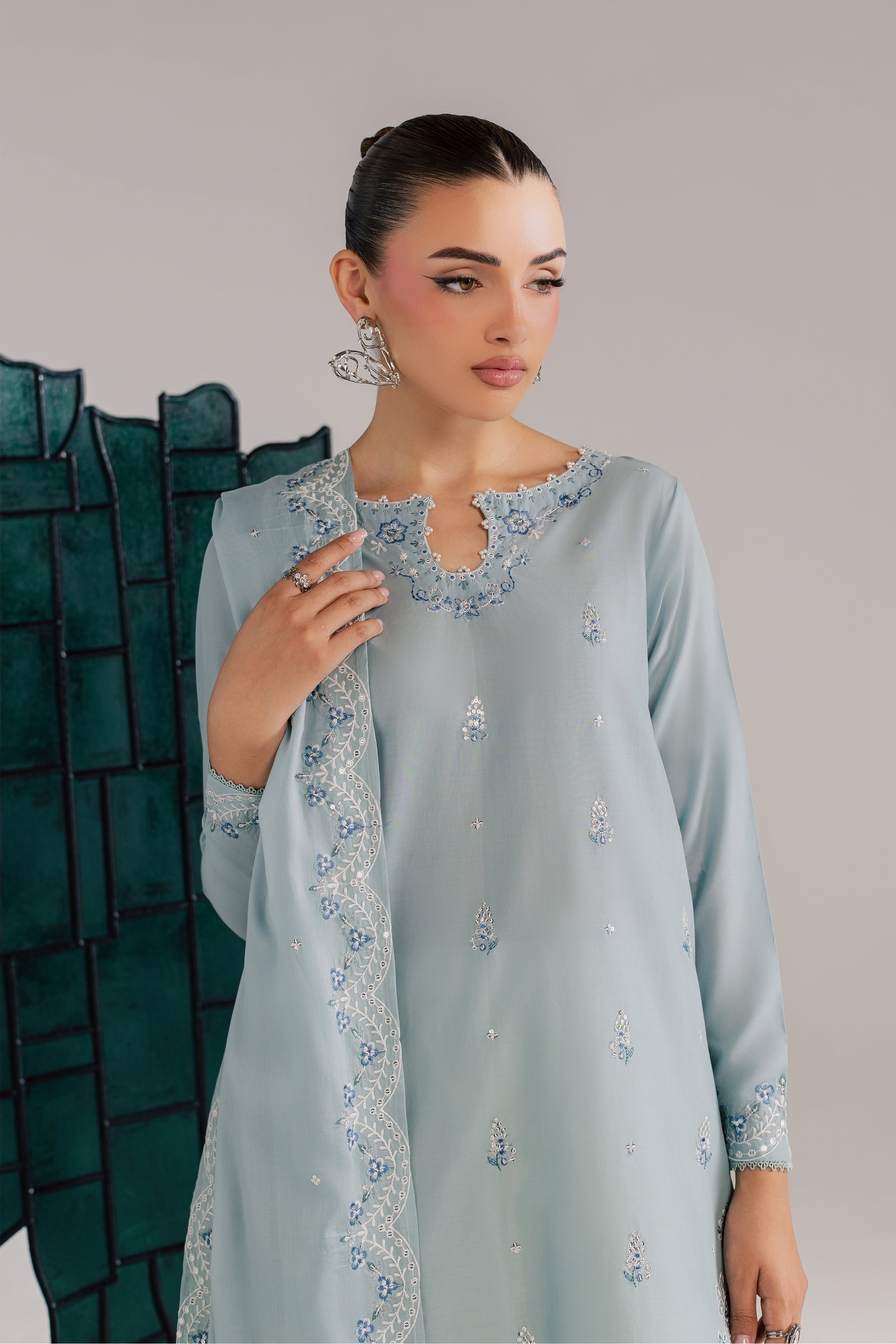  Astola 3Pc - Luxury Embroidered Lawn BATIKSS26  BATIK   XS / Stone Blue / Pima Lawn-S / Stone Blue / Pima Lawn-M / Stone Blue / Pima Lawn-L / Stone Blue / Pima Lawn-XL / Stone Blue / Pima Lawn