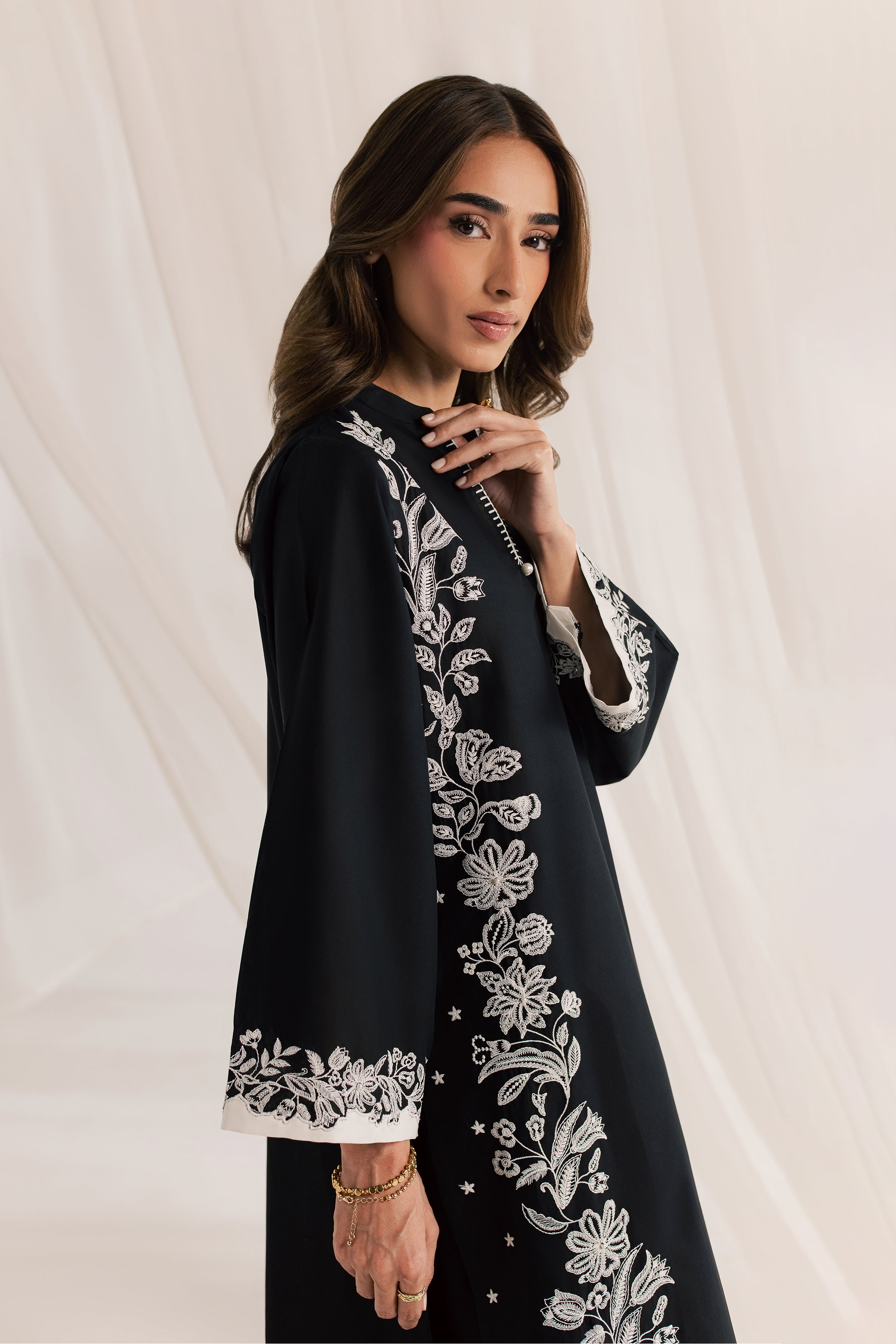 black dress with black embroidery Hazel 2Pc TikTok Men Floral Embroidered Sleeve Ariana Grande review — Size:EU 39