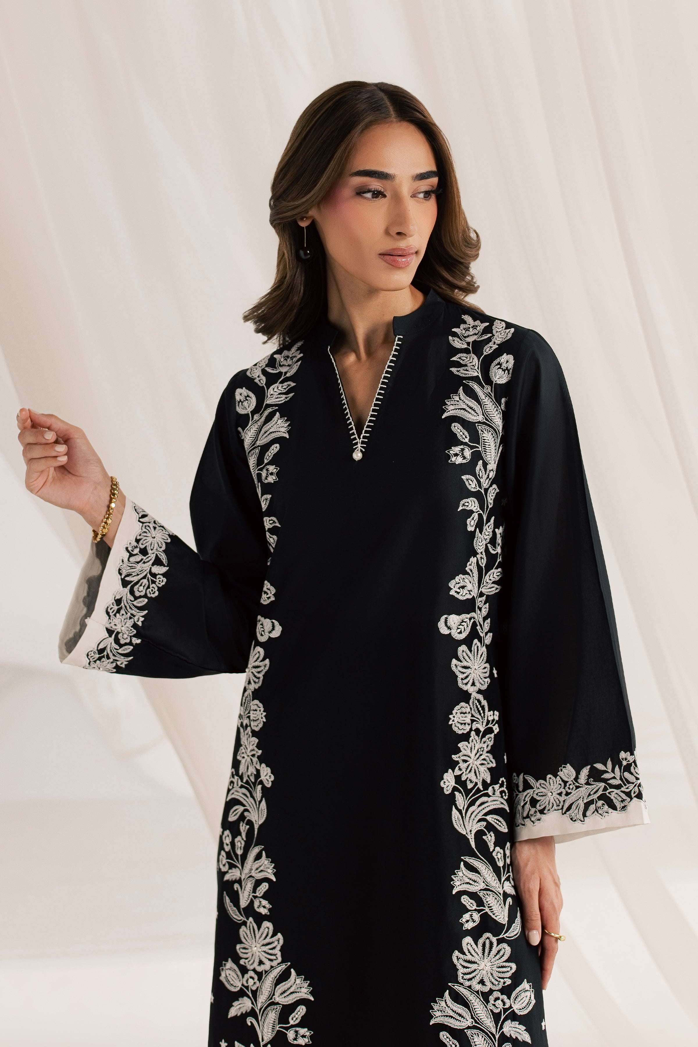  Hazel 2Pc - Embroidered Lawn Dress EverydayEdit26  BATIK   XS / Black / Pima Lawn-S / Black / Pima Lawn-M / Black / Pima Lawn-L / Black / Pima Lawn-XL / Black / Pima Lawn