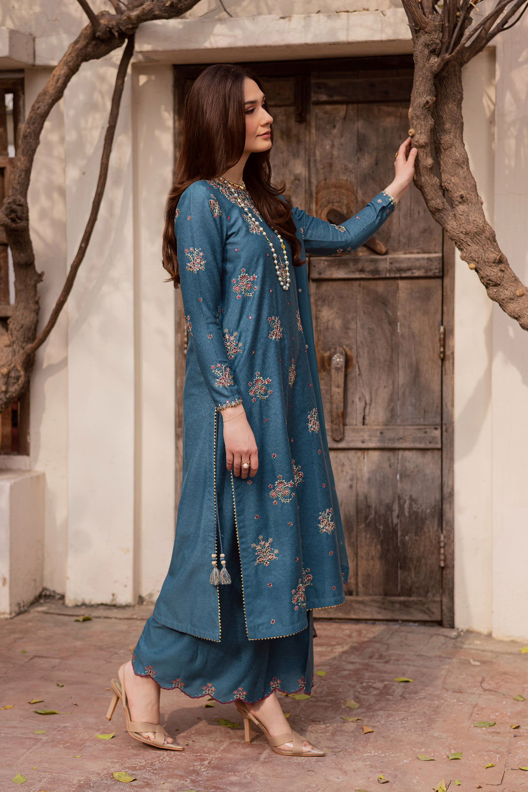  Blue Bells 3Pc - Embroidered Festive Pret BATIK WINTER PRET 2025  BATIK   XS / Whale Blue / Textured Cotton-S / Whale Blue / Textured Cotton-M / Whale Blue / Textured Cotton-L / Whale Blue / Textured Cotton-XL / Whale Blue / Textured Cotton