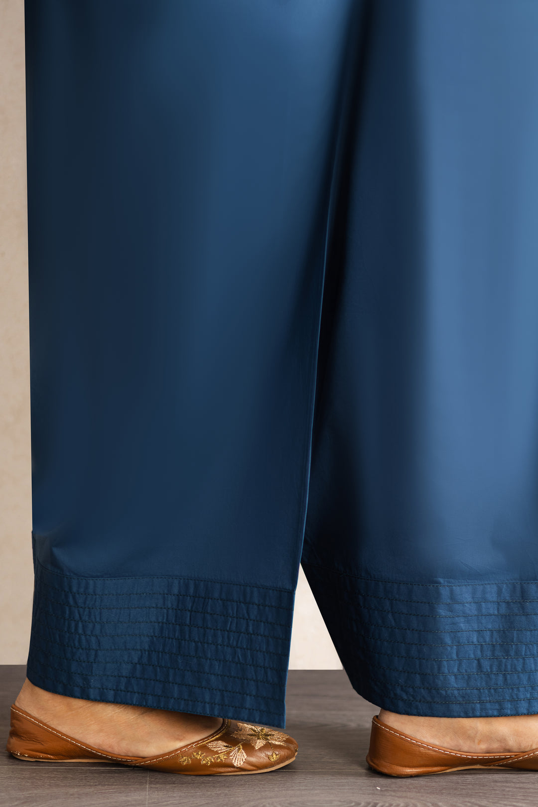 [product-color]-[product-type]-[product_material]