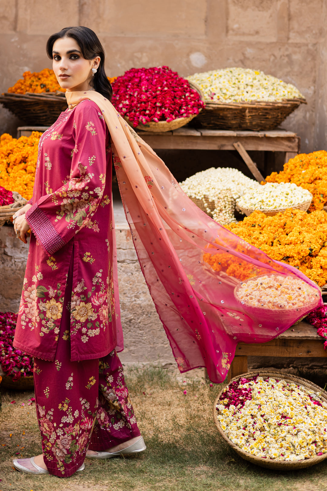 [product-color]-[product-type]-[product_material]