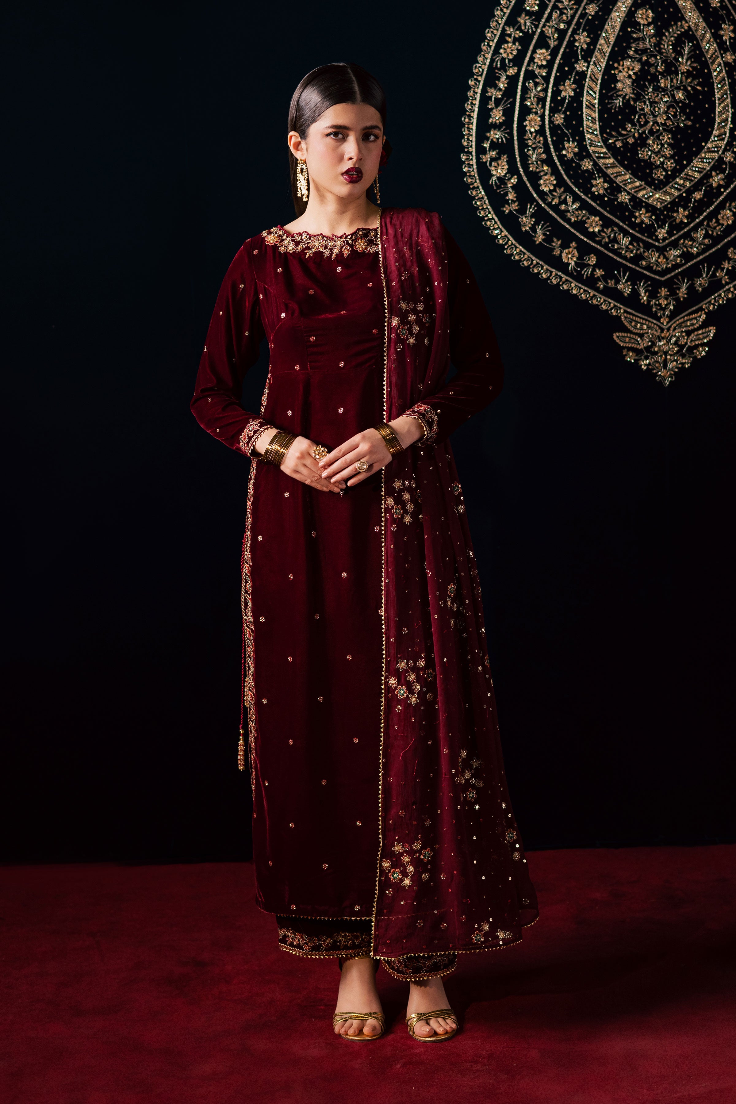  Capricorn 3Pc - Velvet Luxe Pret BATIKLuxePRET2025  BATIK   XS / Maroon / Velvet-S / Maroon / Velvet-M / Maroon / Velvet-L / Maroon / Velvet-XL / Maroon / Velvet