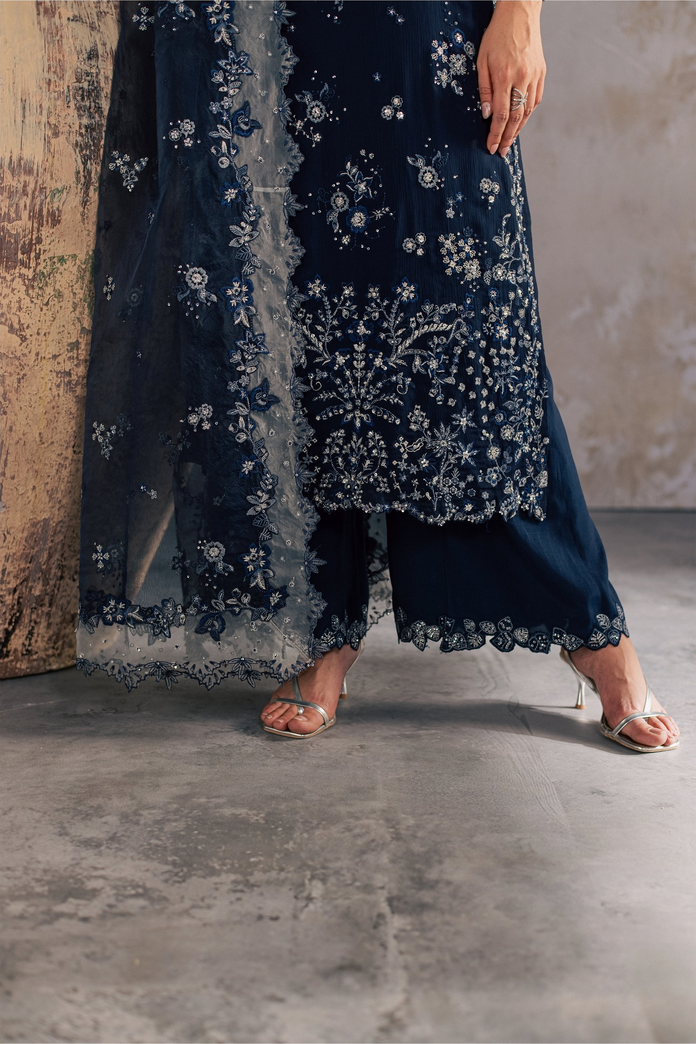  Eclipse 3Pc - Festive Luxe Pret BATIKSTUDIO2026  BATIK   S / Navy Blue / Crinkle-M / Navy Blue / Crinkle-L / Navy Blue / Crinkle