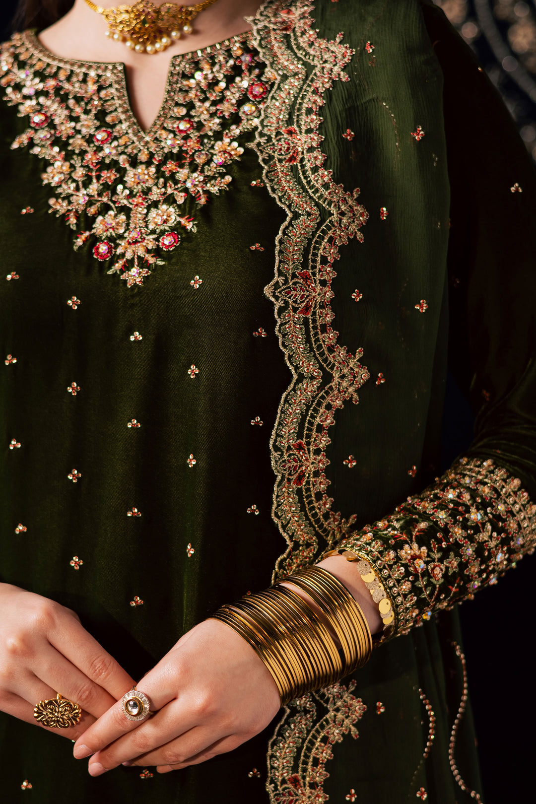  Eloise 3Pc - Velvet Luxe Pret BATIKLuxePRET2025  BATIK   XS / Mehendi  Green / Velvet-S / Mehendi  Green / Velvet-M / Mehendi  Green / Velvet-L / Mehendi  Green / Velvet-XL / Mehendi  Green / Velvet