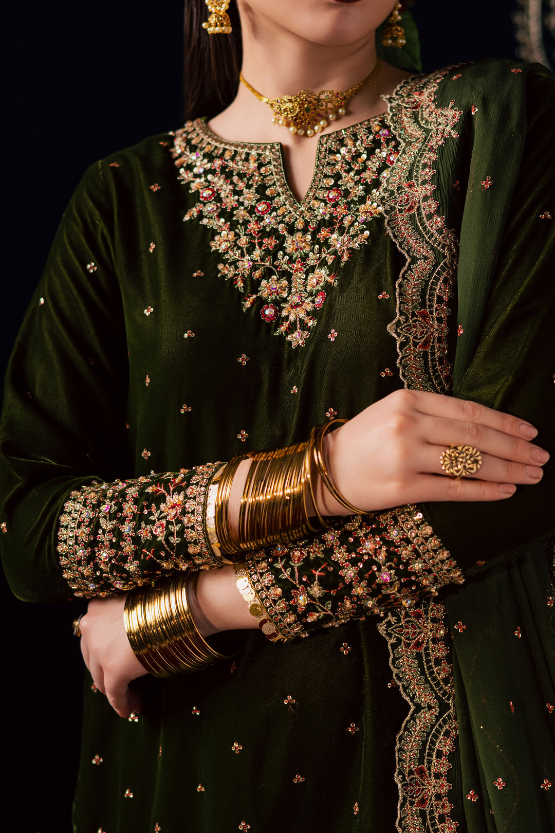  Eloise 3Pc - Velvet Luxe Pret BATIKLuxePRET2025  BATIK   XS / Mehendi  Green / Velvet-S / Mehendi  Green / Velvet-M / Mehendi  Green / Velvet-L / Mehendi  Green / Velvet-XL / Mehendi  Green / Velvet