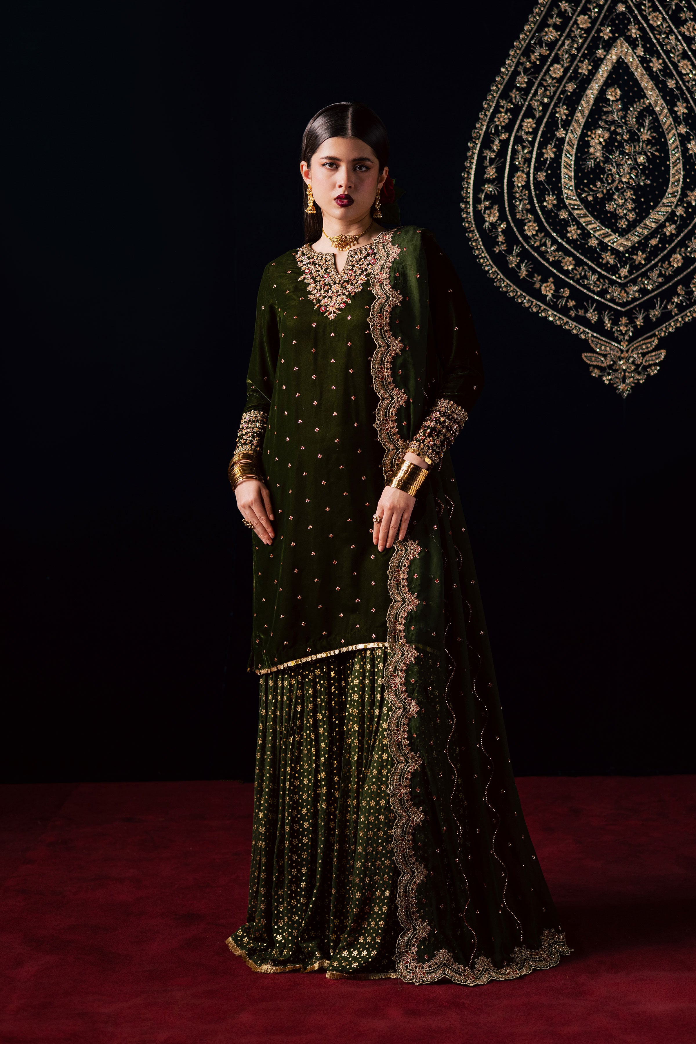  Eloise 3Pc - Velvet Luxe Pret BATIKLuxePRET2025  BATIK   XS / Mehendi  Green / Velvet-S / Mehendi  Green / Velvet-M / Mehendi  Green / Velvet-L / Mehendi  Green / Velvet-XL / Mehendi  Green / Velvet