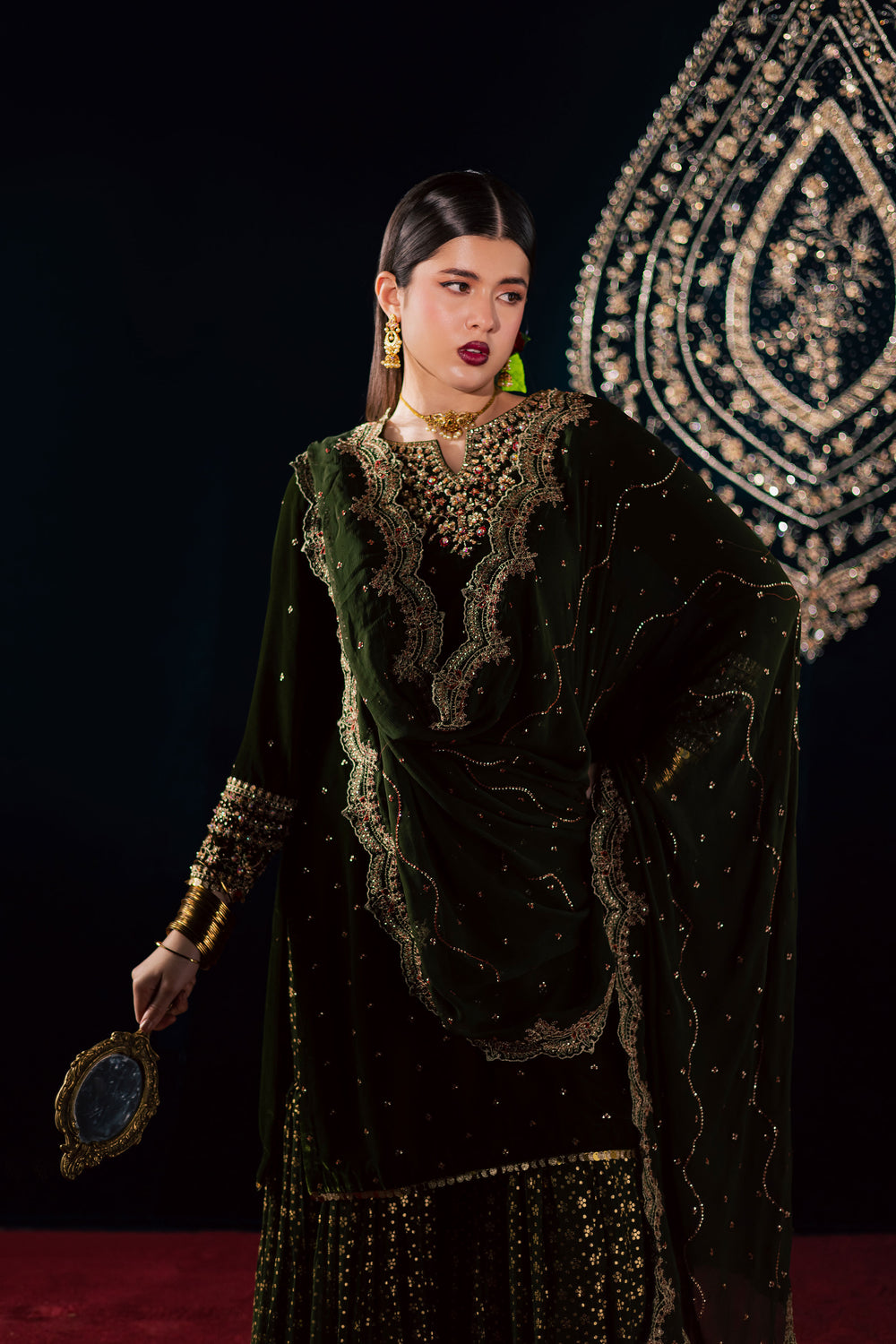  Eloise 3Pc - Velvet Luxe Pret BATIKLuxePRET2025  BATIK   XS / Mehendi  Green / Velvet-S / Mehendi  Green / Velvet-M / Mehendi  Green / Velvet-L / Mehendi  Green / Velvet-XL / Mehendi  Green / Velvet