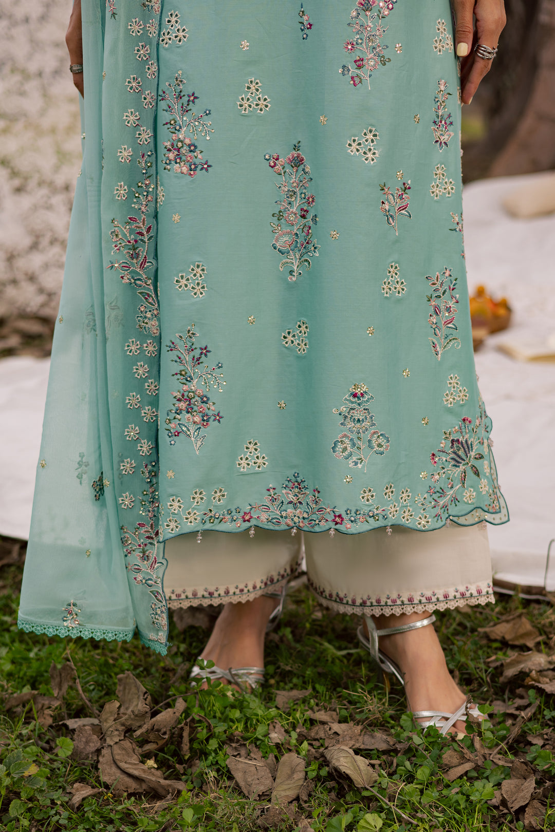  Emerald Toska 3Pc - Festive Embroidered Lawn BATIKEID2026  BATIK   XS / Emerald / Pima Lawn-S / Emerald / Pima Lawn-M / Emerald / Pima Lawn-L / Emerald / Pima Lawn-XL / Emerald / Pima Lawn