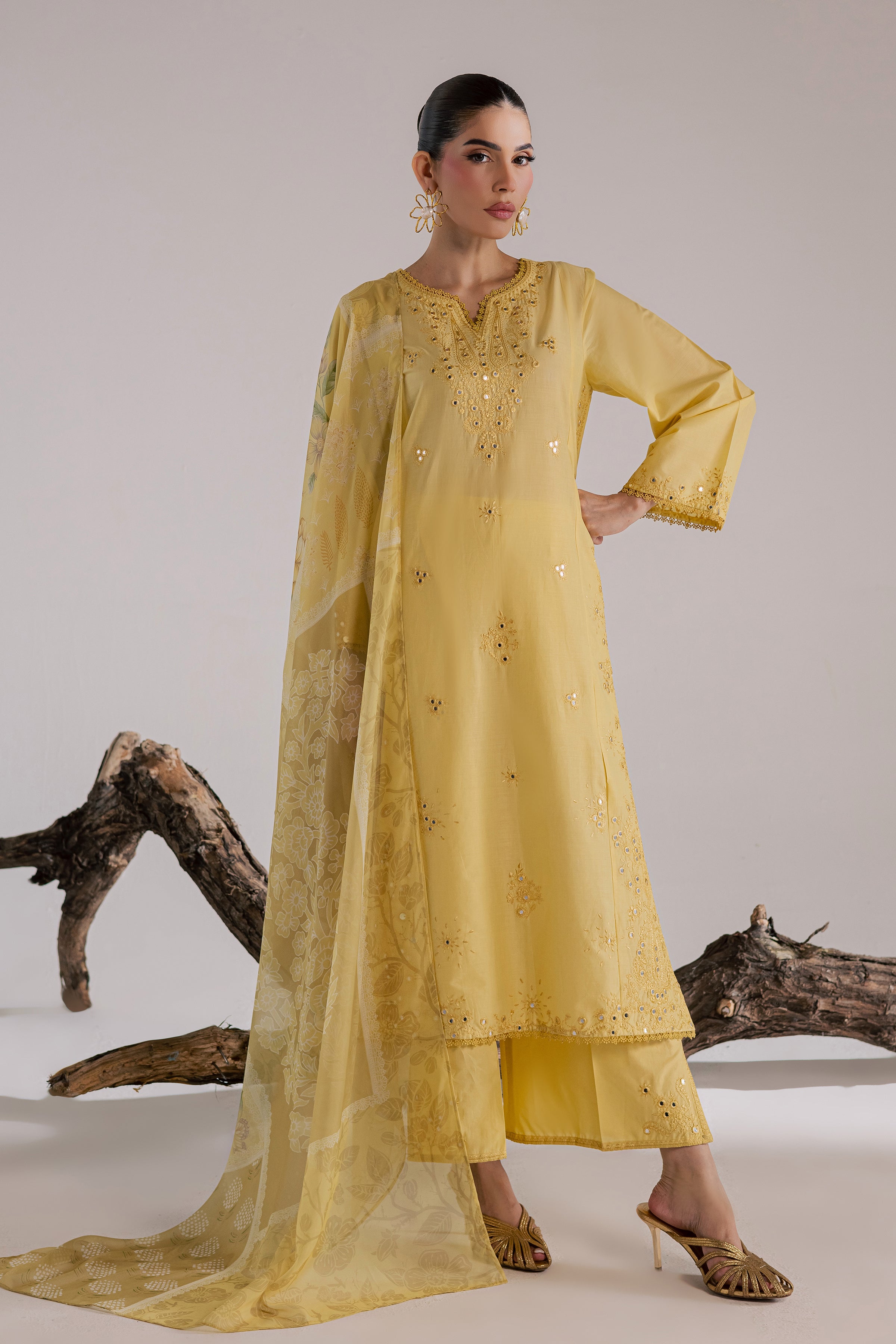  Fiji 3Pc - Luxury Embroidered Lawn BATIKSS26  BATIK   XS / Dried Moss / Pima Lawn-S / Dried Moss / Pima Lawn-M / Dried Moss / Pima Lawn-L / Dried Moss / Pima Lawn-XL / Dried Moss / Pima Lawn