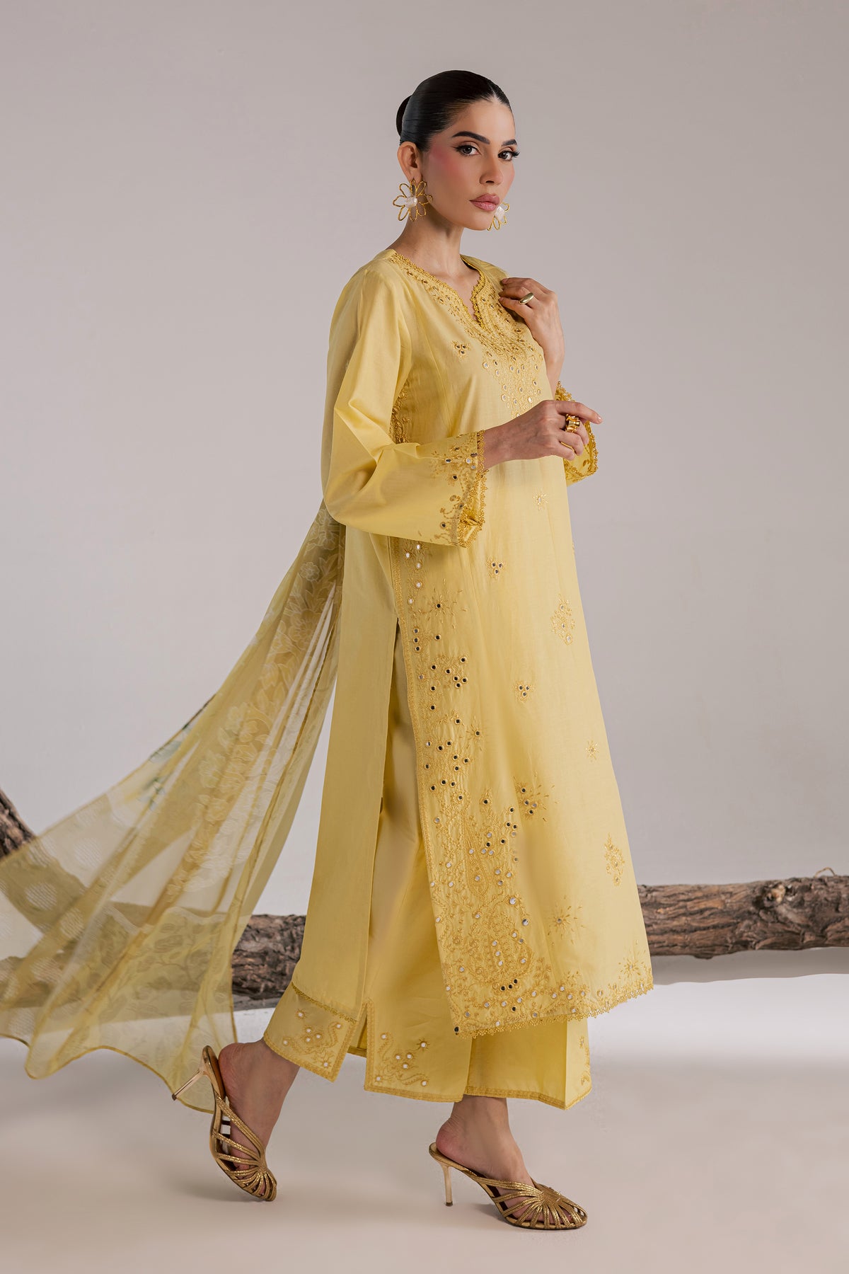  Fiji 3Pc - Luxury Embroidered Lawn BATIKSS26  BATIK   XS / Dried Moss / Pima Lawn-S / Dried Moss / Pima Lawn-M / Dried Moss / Pima Lawn-L / Dried Moss / Pima Lawn-XL / Dried Moss / Pima Lawn