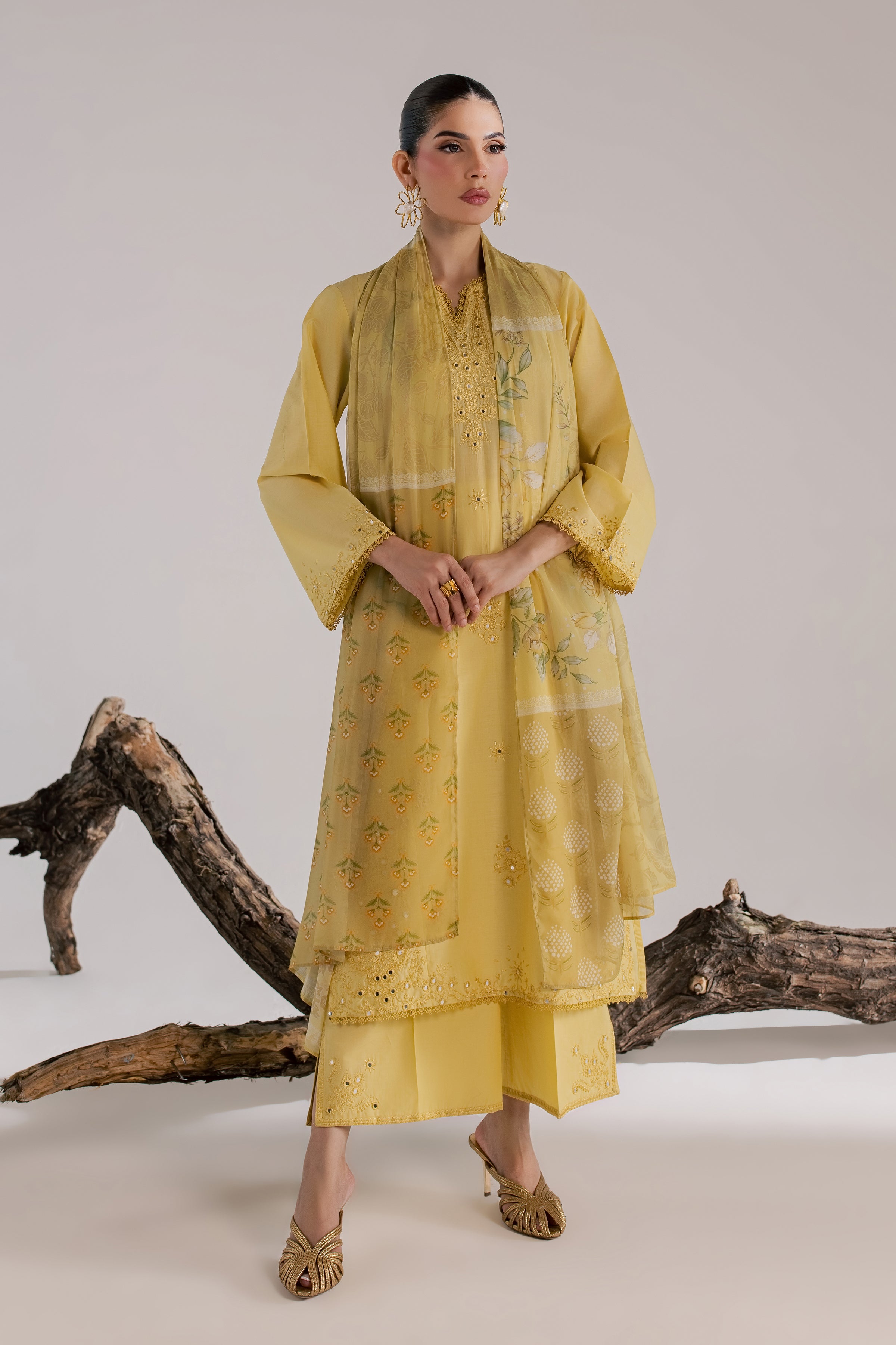 Fiji 3Pc - Luxury Embroidered Lawn BATIKSS26  BATIK   XS / Dried Moss / Pima Lawn-S / Dried Moss / Pima Lawn-M / Dried Moss / Pima Lawn-L / Dried Moss / Pima Lawn-XL / Dried Moss / Pima Lawn