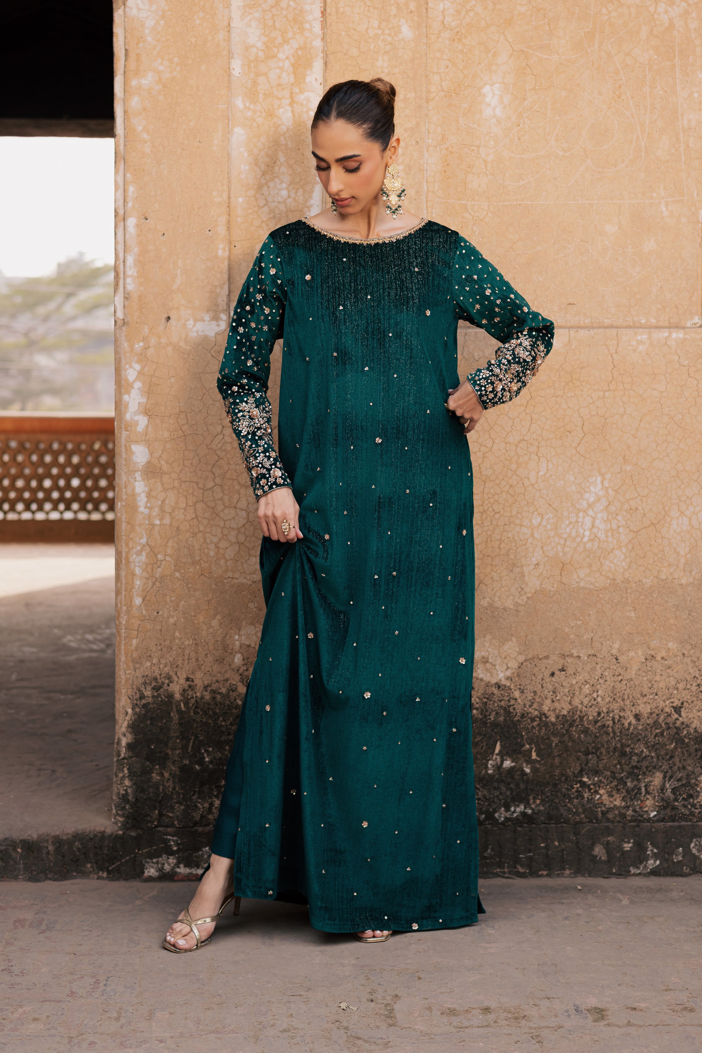 Green Mandana 2Pc - Velvet Formal Dress Green Mandana 2Pc - Velvet Formal Dress