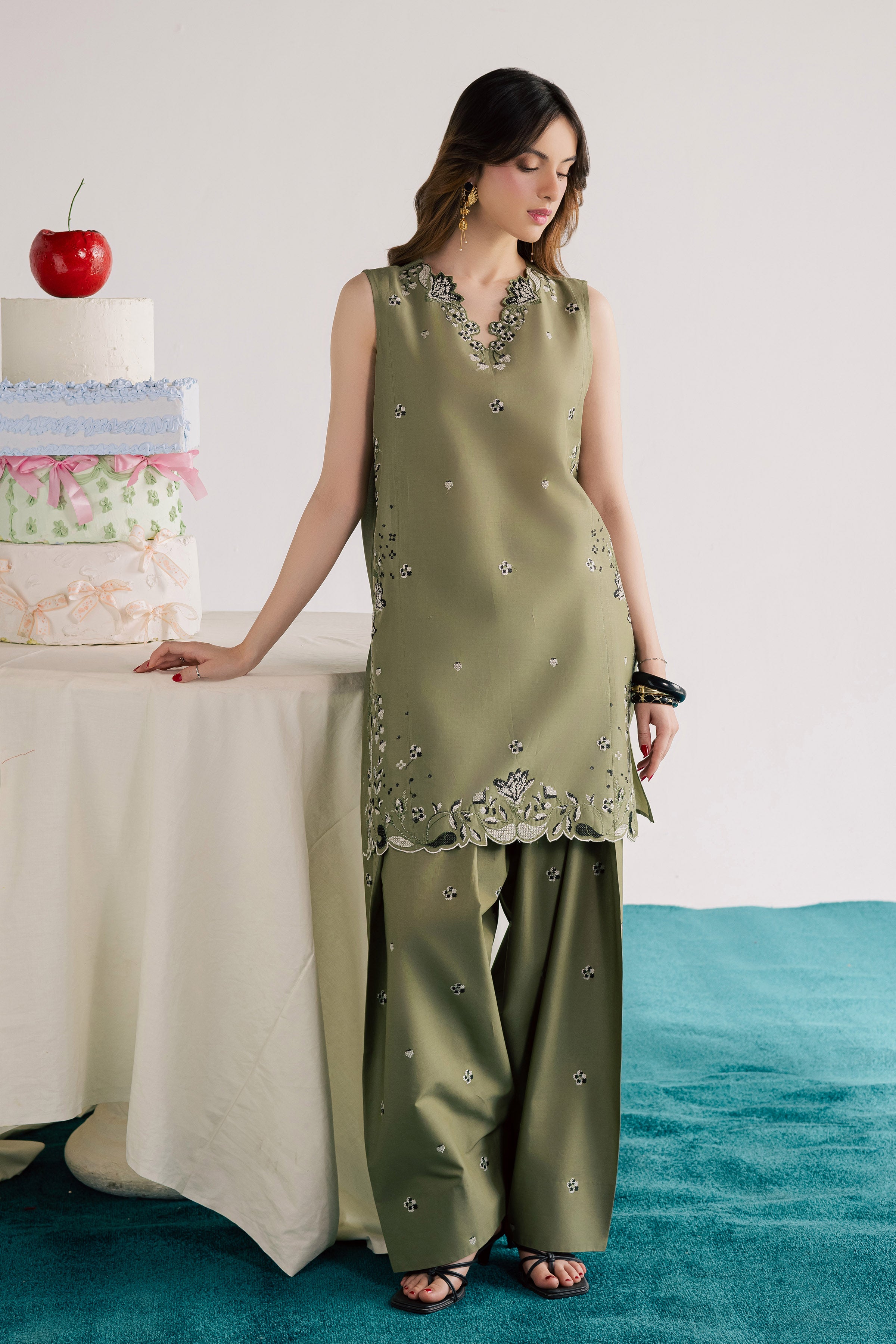  Green Nazni 2Pc - Embroidered Lawn Dress EverydayEdit26  BATIK   XS / Moss / Pima Lawn-S / Moss / Pima Lawn-M / Moss / Pima Lawn-L / Moss / Pima Lawn-XL / Moss / Pima Lawn