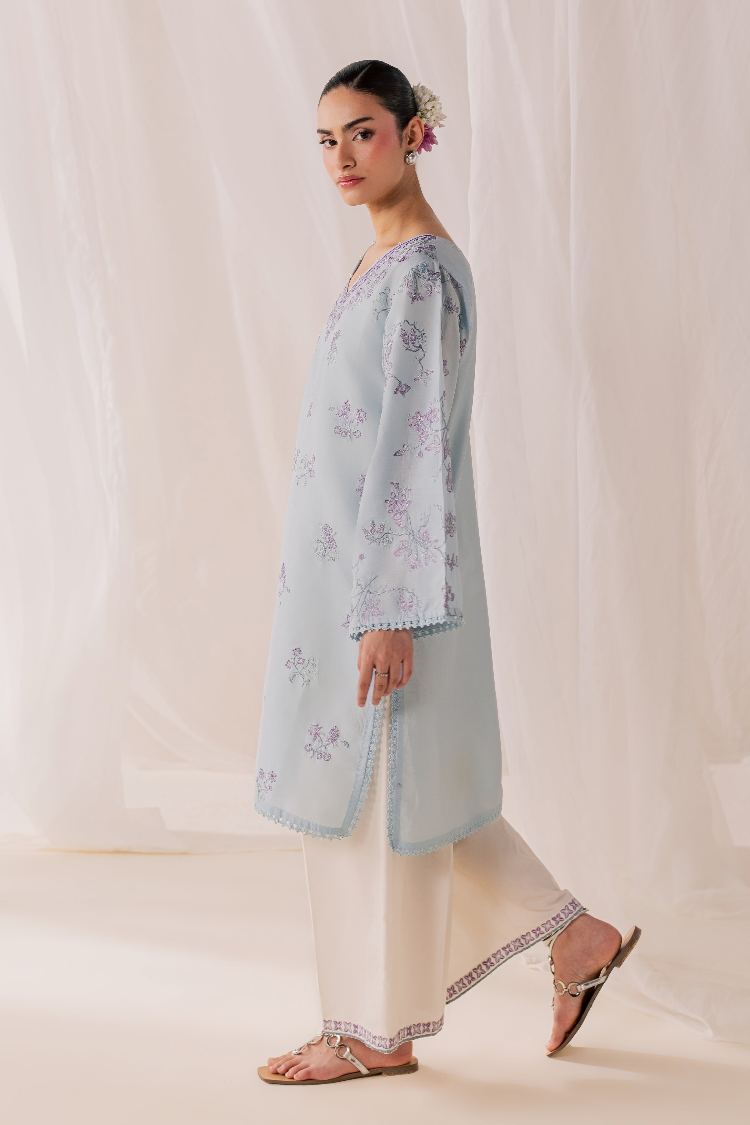 Hanat 2Pc - Luxury Embroidered Lawn BATIKSS26  BATIK   XS / Sky / Pima Lawn