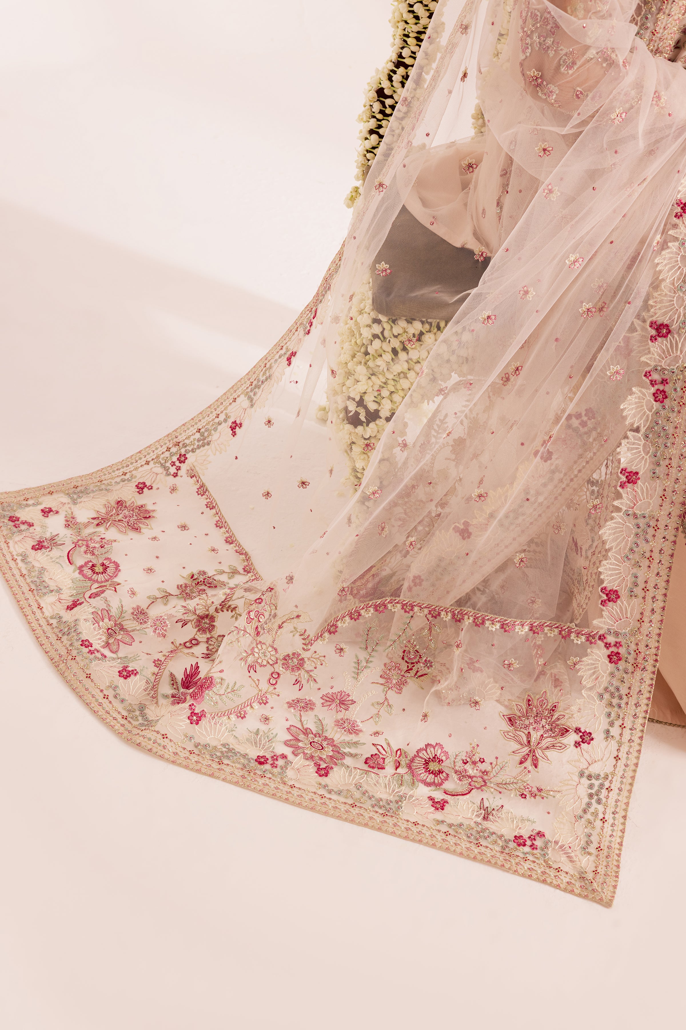 [product-color]-[product-type]-[product_material]