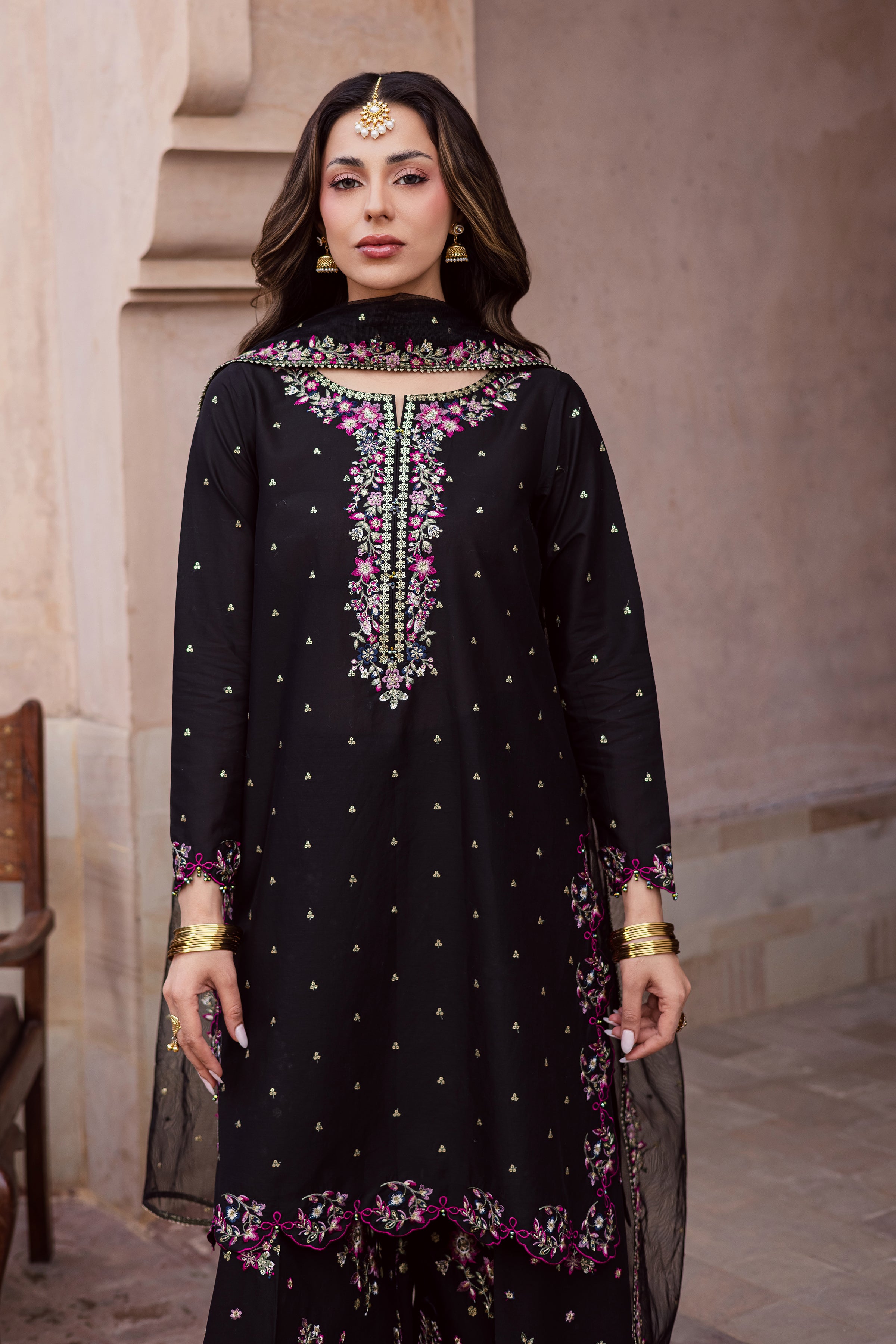  Hozier 3Pc - Festive Embroidered Lawn BATIKEID2026  BATIK   XS / Black / Pima Lawn-S / Black / Pima Lawn-M / Black / Pima Lawn-L / Black / Pima Lawn-XL / Black / Pima Lawn