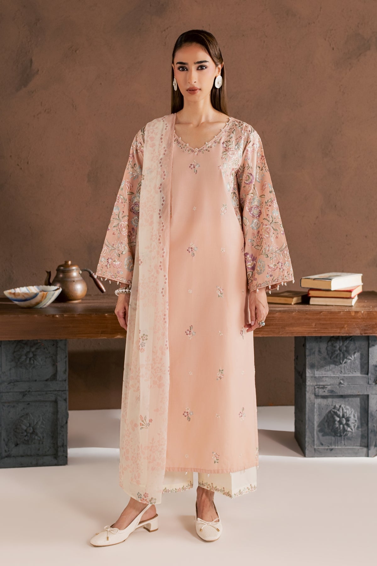 Humain 3Pc - Embroidered Cambric Pret