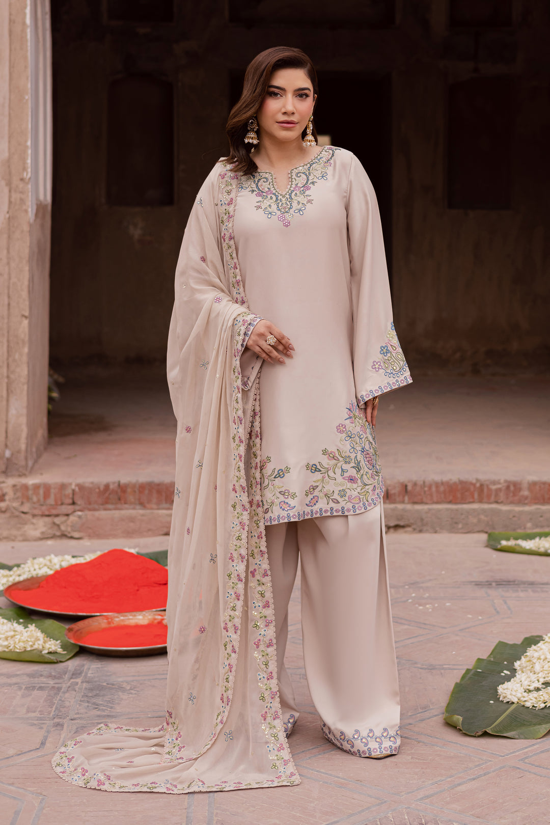  Irina 3Pc - Festive Luxe Pret BATIKSTUDIO2025  BATIK   S / Offwhite / Satin Silk-M / Offwhite / Satin Silk-L / Offwhite / Satin Silk