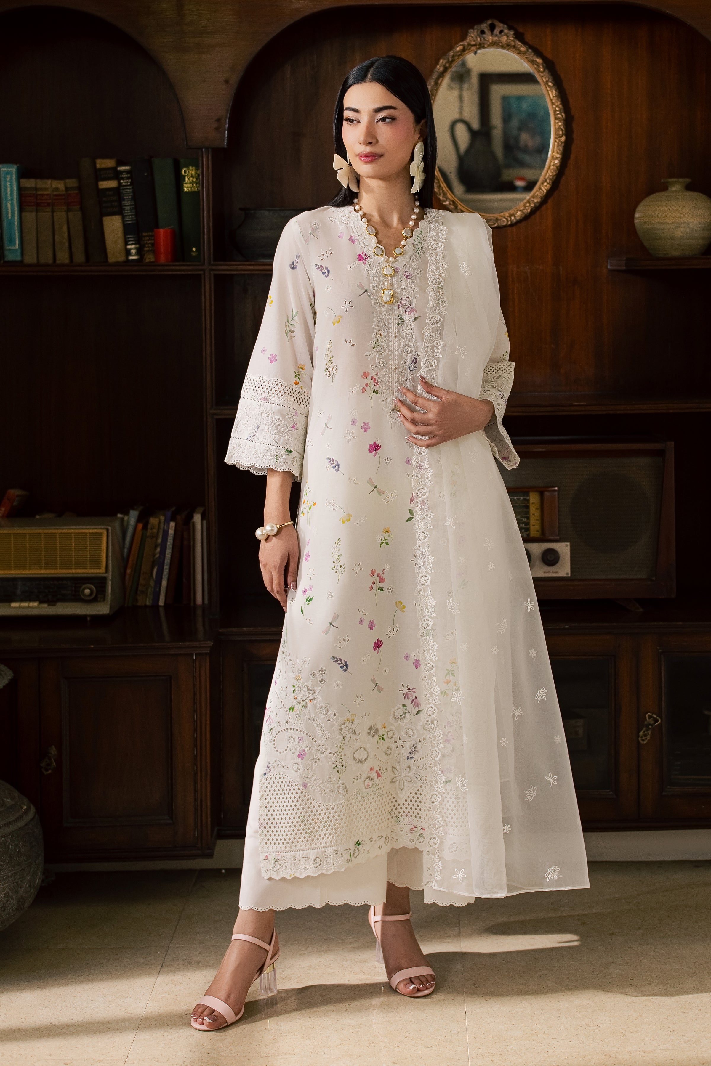  Jinan 3Pc - Luxury Embroidered Lawn BATIKSS26  BATIK   XS / White / Pima Lawn-S / White / Pima Lawn-M / White / Pima Lawn-L / White / Pima Lawn-XL / White / Pima Lawn