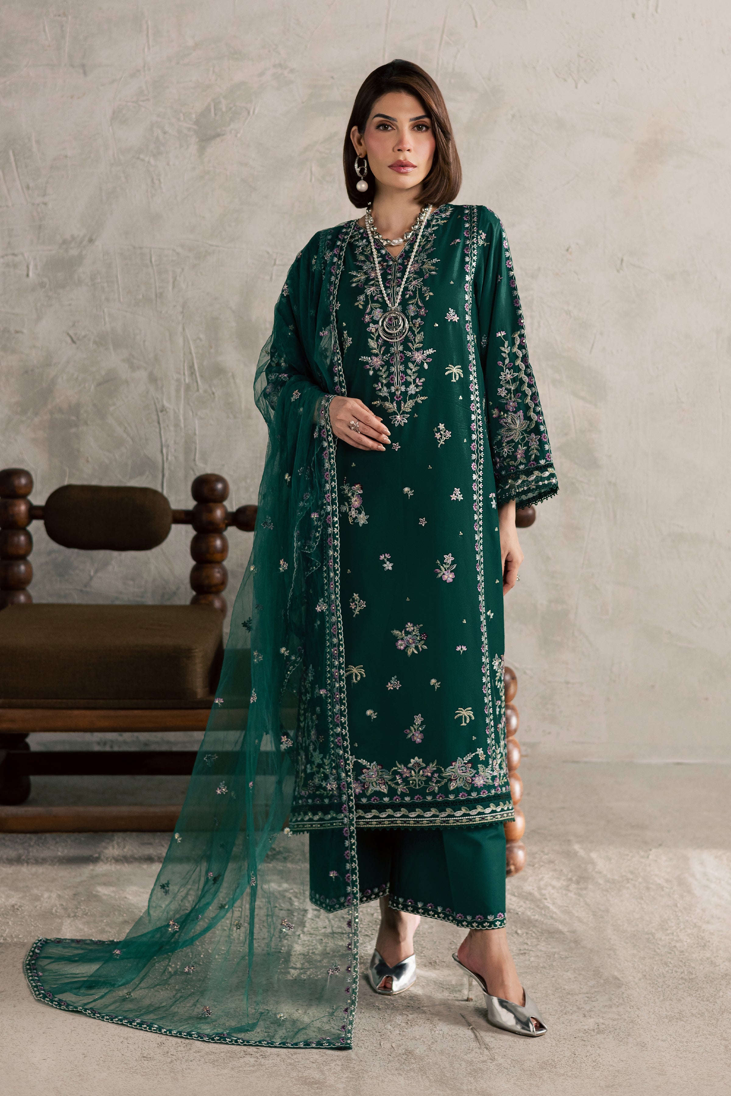  Kayana 3Pc - Festive Embroidered Lawn BATIKEID2026  BATIK   XS / Perzik Green / Pima Lawn-S / Perzik Green / Pima Lawn-M / Perzik Green / Pima Lawn-L / Perzik Green / Pima Lawn-XL / Perzik Green / Pima Lawn