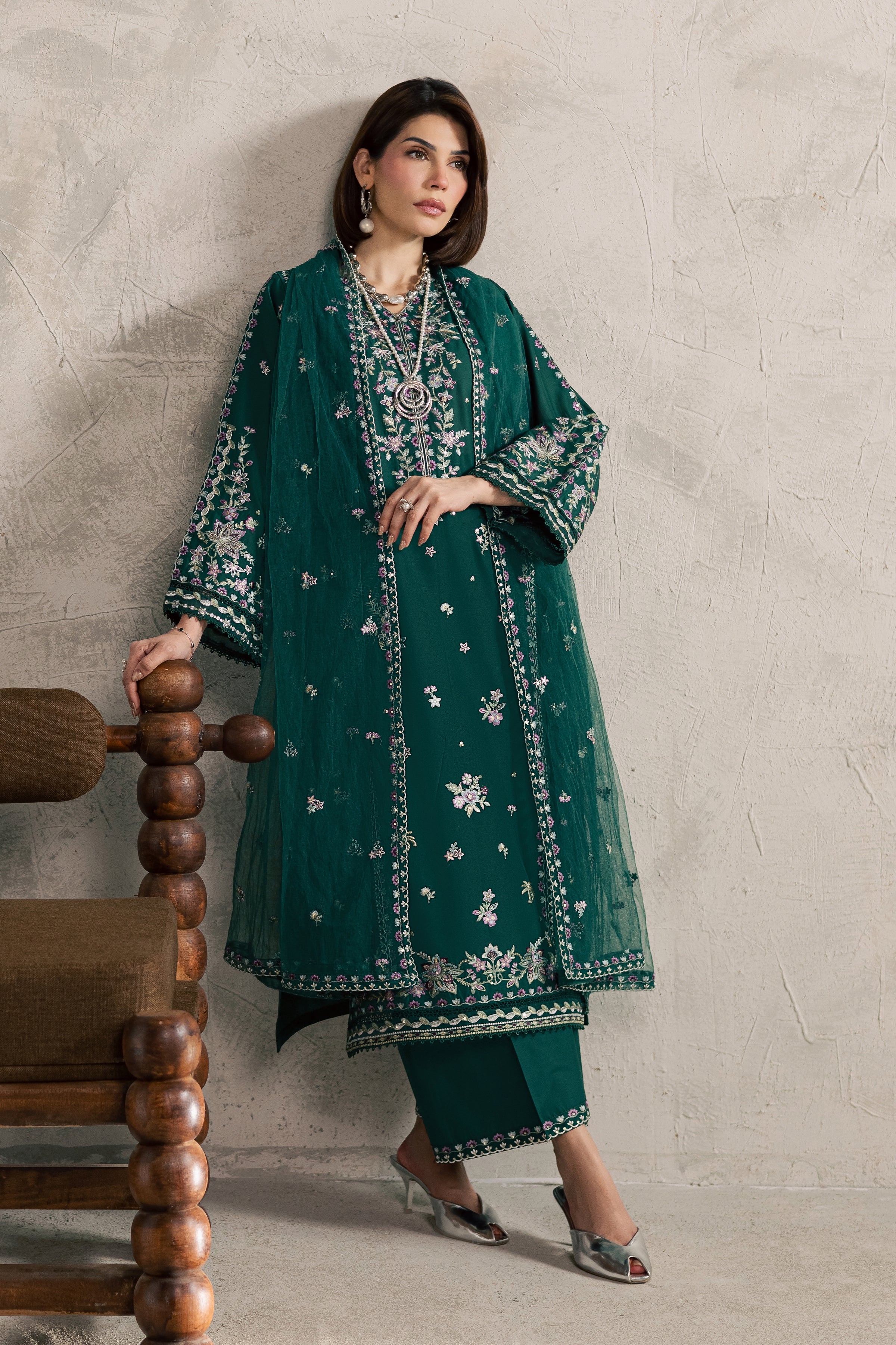  Kayana 3Pc - Festive Embroidered Lawn BATIKEID2026  BATIK   XS / Perzik Green / Pima Lawn-S / Perzik Green / Pima Lawn-M / Perzik Green / Pima Lawn-L / Perzik Green / Pima Lawn-XL / Perzik Green / Pima Lawn