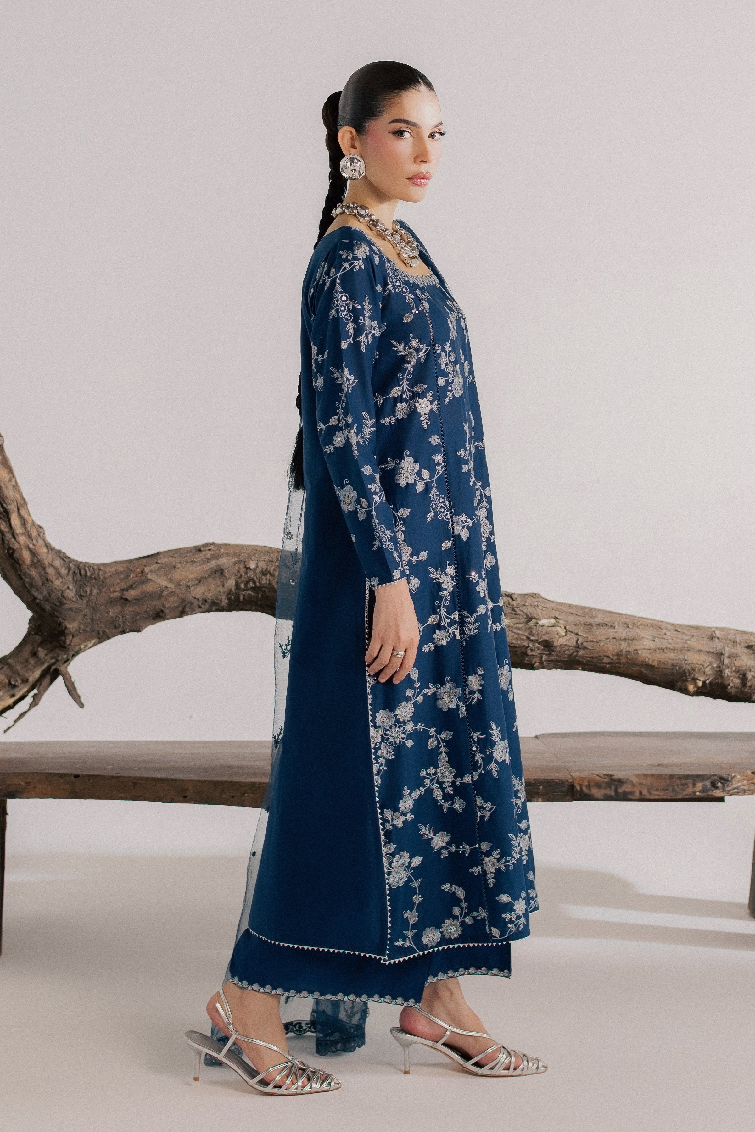  Kiana 3Pc - Luxury Embroidered Lawn BATIKSS26  BATIK   XS / Zinc / Pima Lawn-S / Zinc / Pima Lawn-M / Zinc / Pima Lawn-L / Zinc / Pima Lawn-XL / Zinc / Pima Lawn