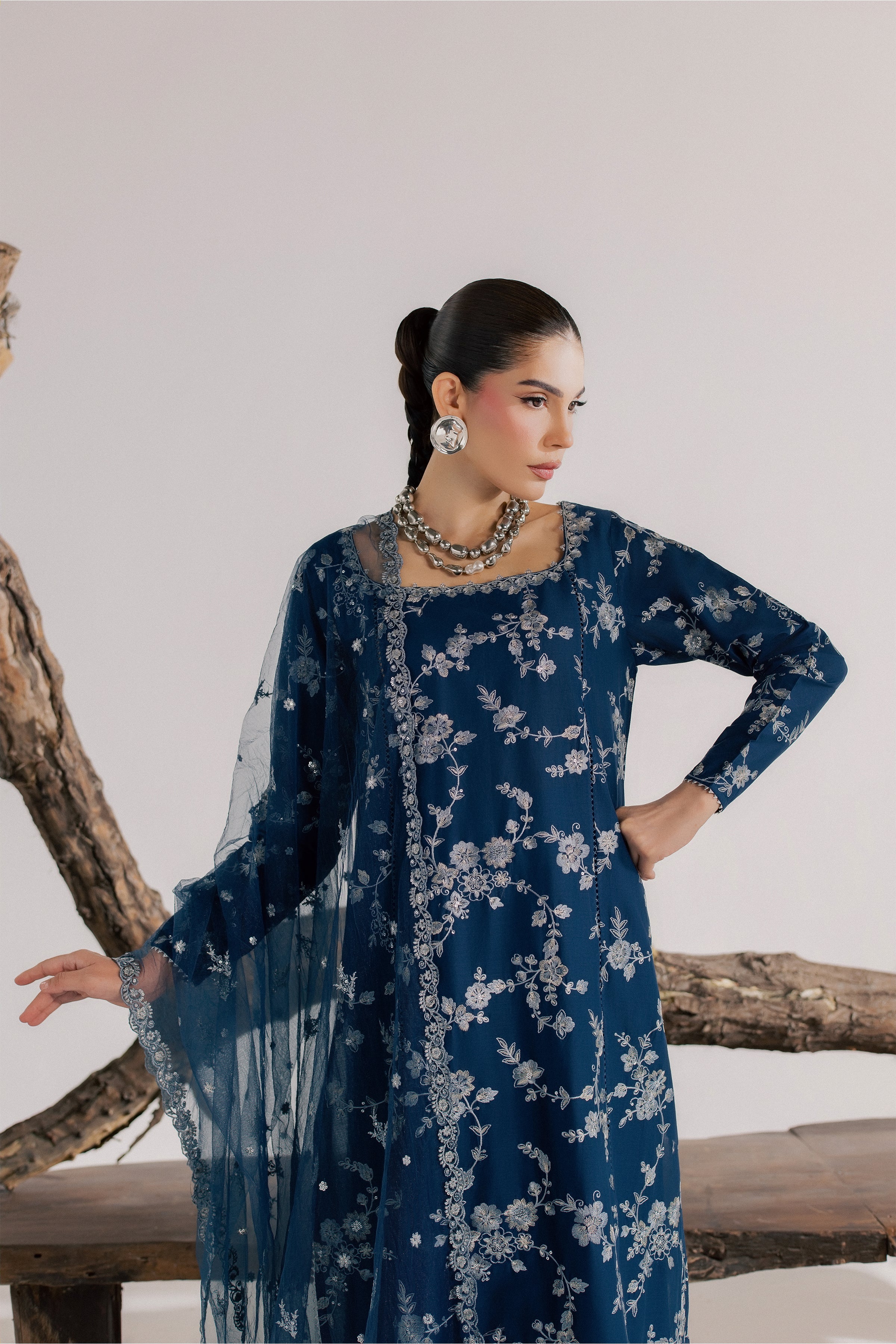  Kiana 3Pc - Luxury Embroidered Lawn BATIKSS26  BATIK   XS / Zinc / Pima Lawn-S / Zinc / Pima Lawn-M / Zinc / Pima Lawn-L / Zinc / Pima Lawn-XL / Zinc / Pima Lawn