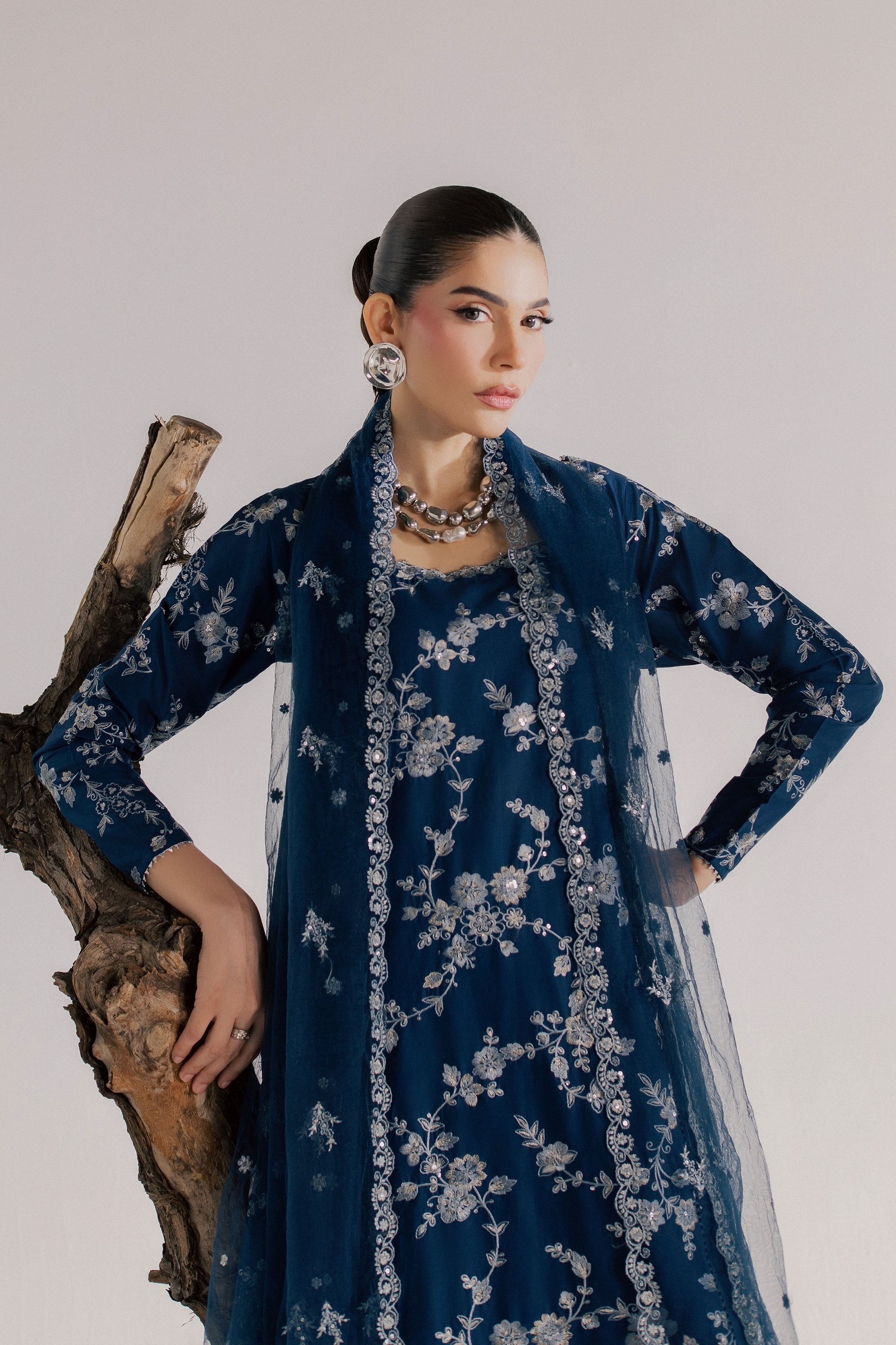  Kiana 3Pc - Luxury Embroidered Lawn BATIKSS26  BATIK   XS / Zinc / Pima Lawn-S / Zinc / Pima Lawn-M / Zinc / Pima Lawn-L / Zinc / Pima Lawn-XL / Zinc / Pima Lawn