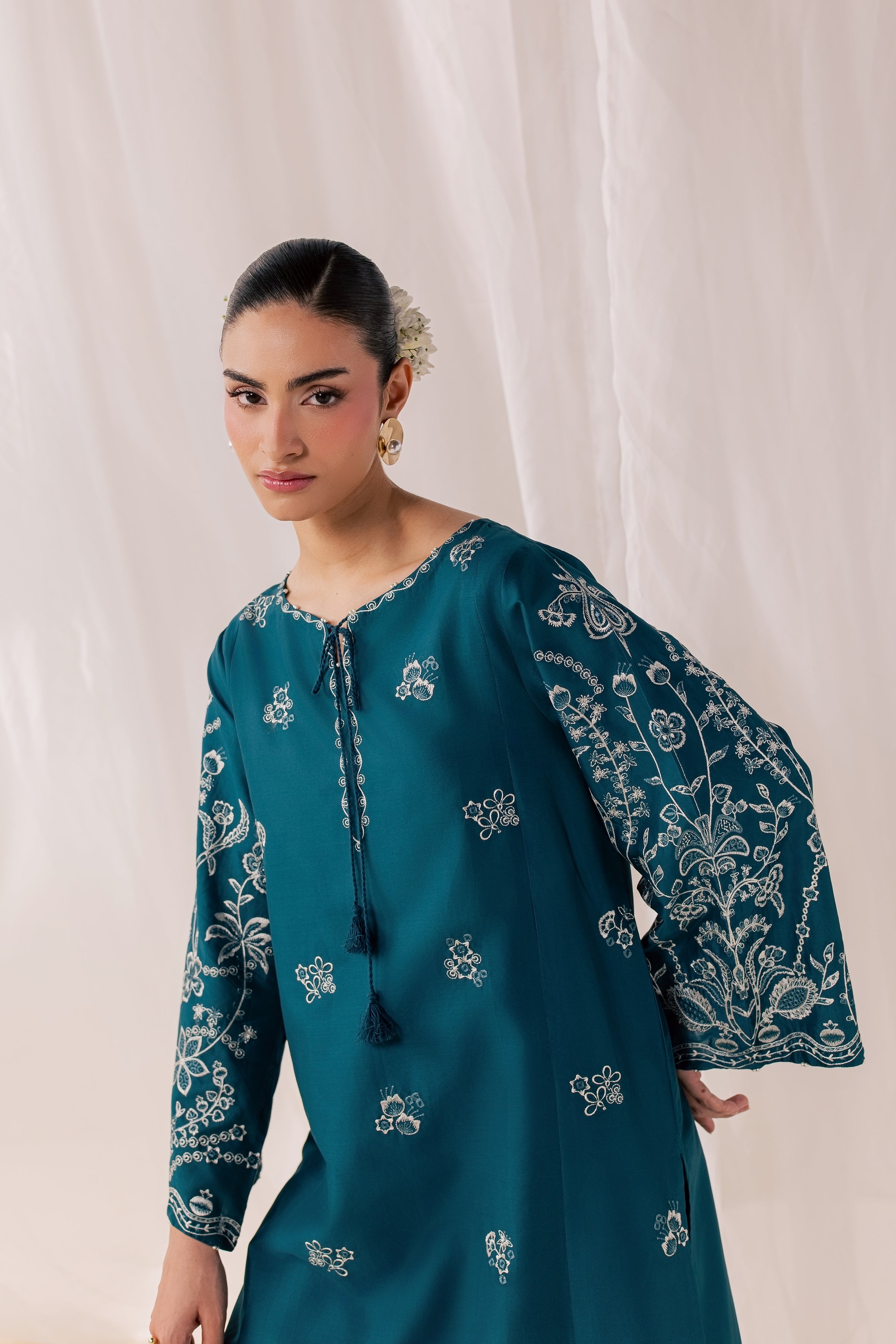 Korrigan 3Pc - Luxury Embroidered Lawn BATIKSS26  BATIK   XS / Zinc Blue / Pima Lawn