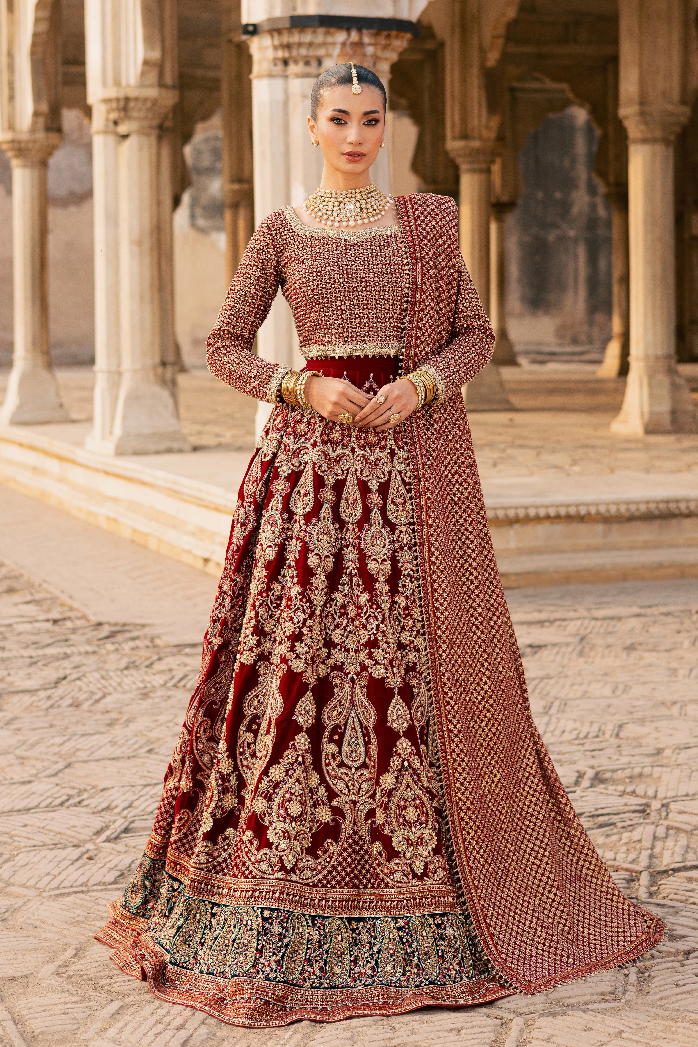 bridal dresses Laaj 3Pc Variant:Shea Butter Tuckernuck Chambray Embroidered Aubury thumbnails:mens-oxford-shirt