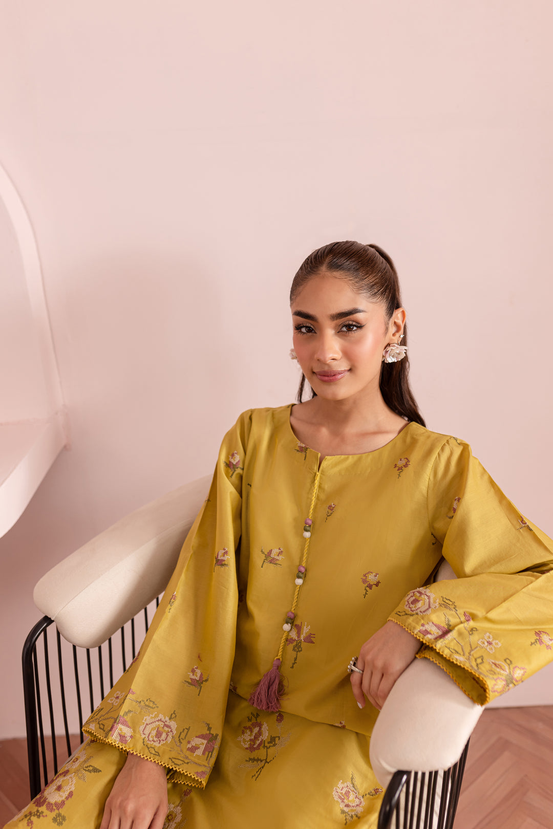 [product-color]-[product-type]-[product_material]