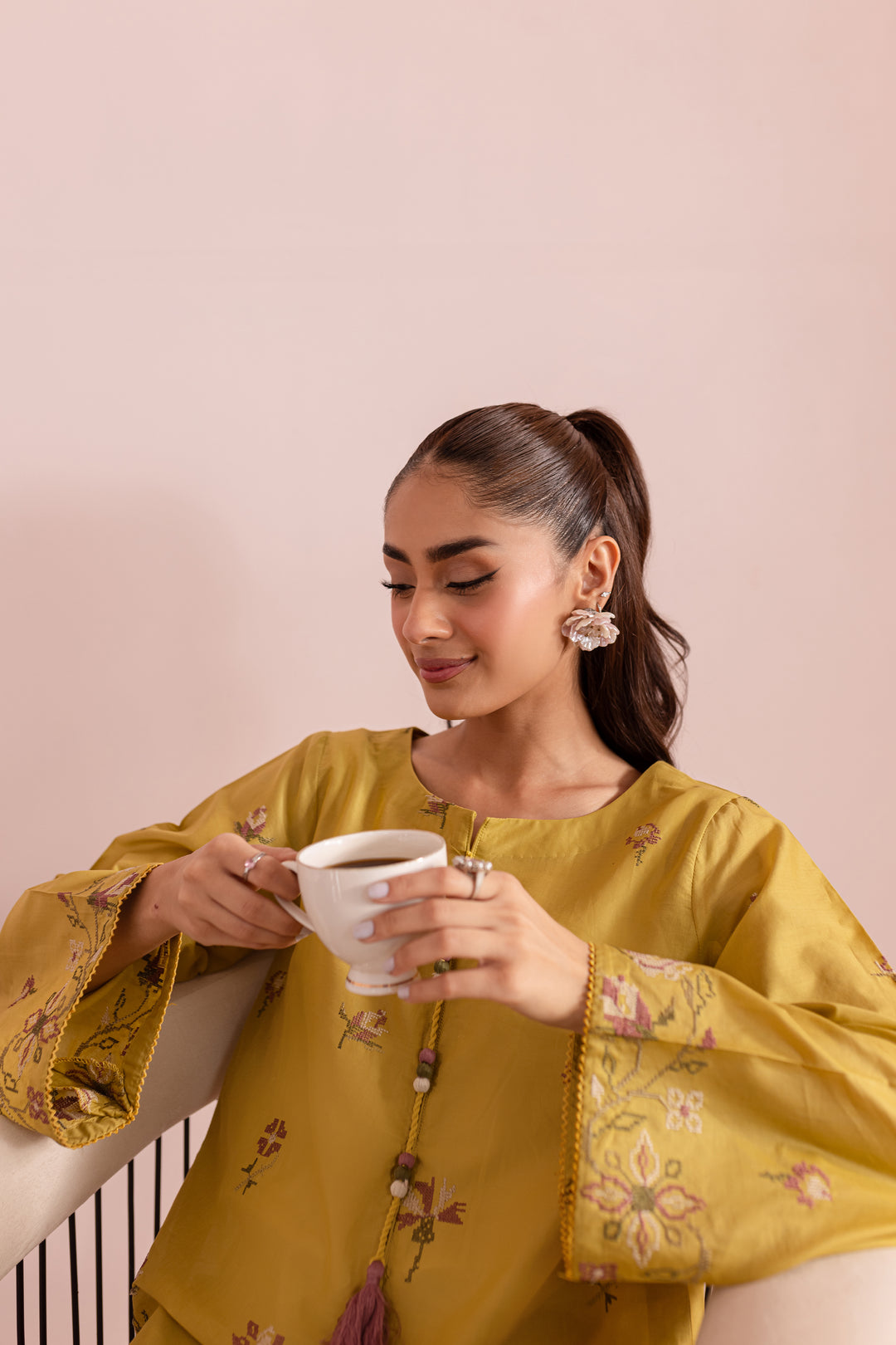 [product-color]-[product-type]-[product_material]