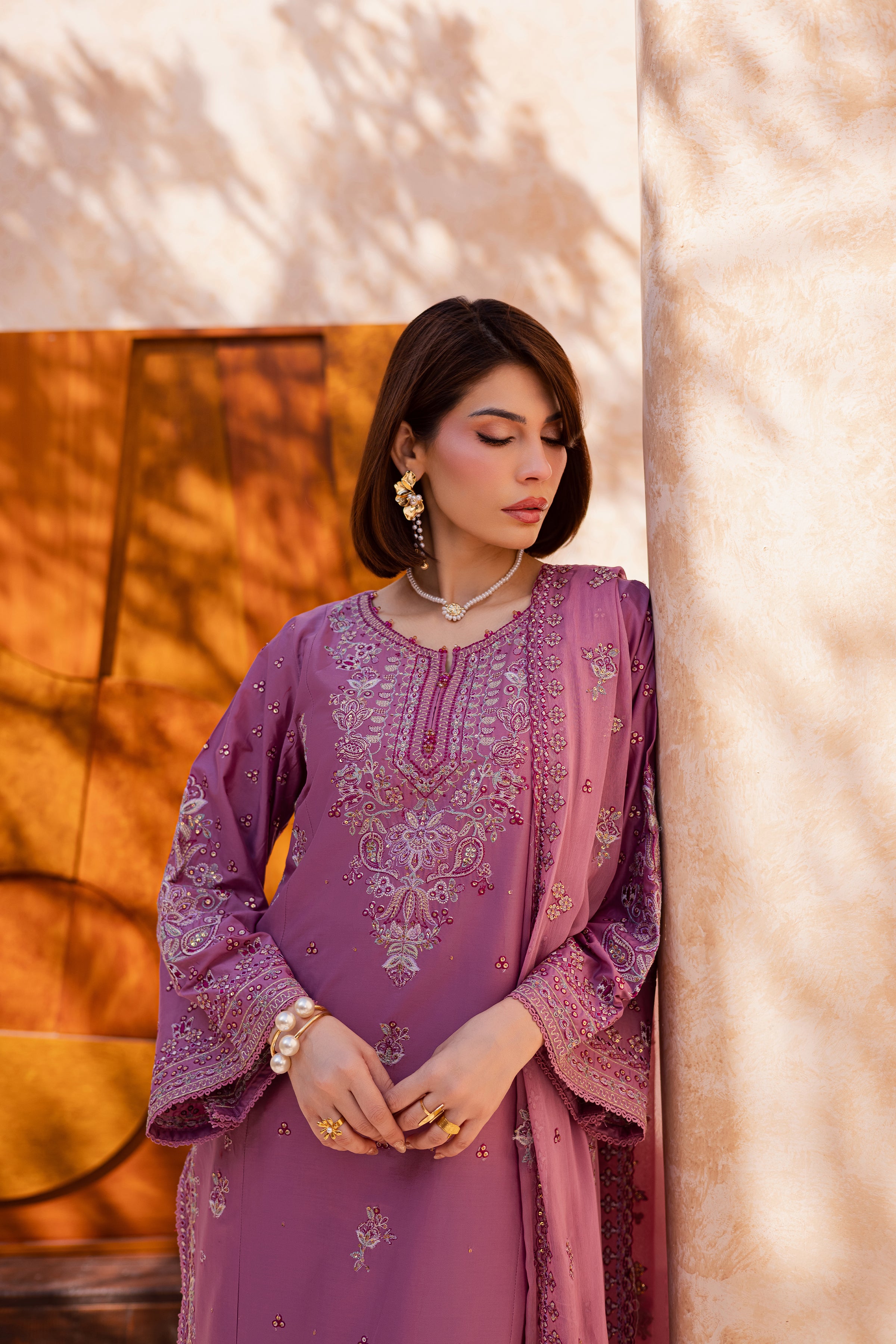  Lina 3Pc - Festive Embroidered Lawn BATIKEID2026  BATIK   XS / Onion / Pima Lawn-S / Onion / Pima Lawn-M / Onion / Pima Lawn-L / Onion / Pima Lawn-XL / Onion / Pima Lawn