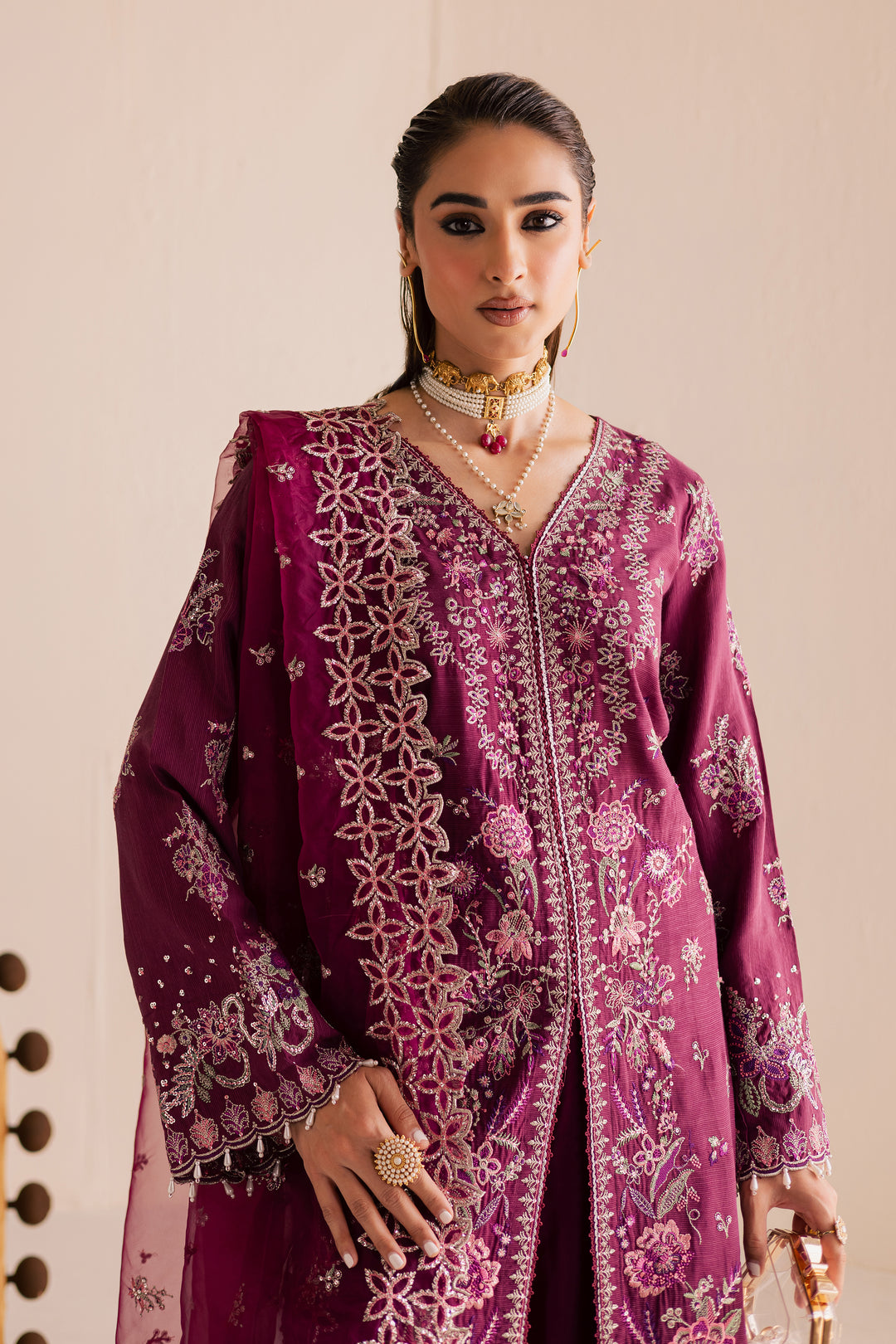 [product-color]-[product-type]-[product_material]