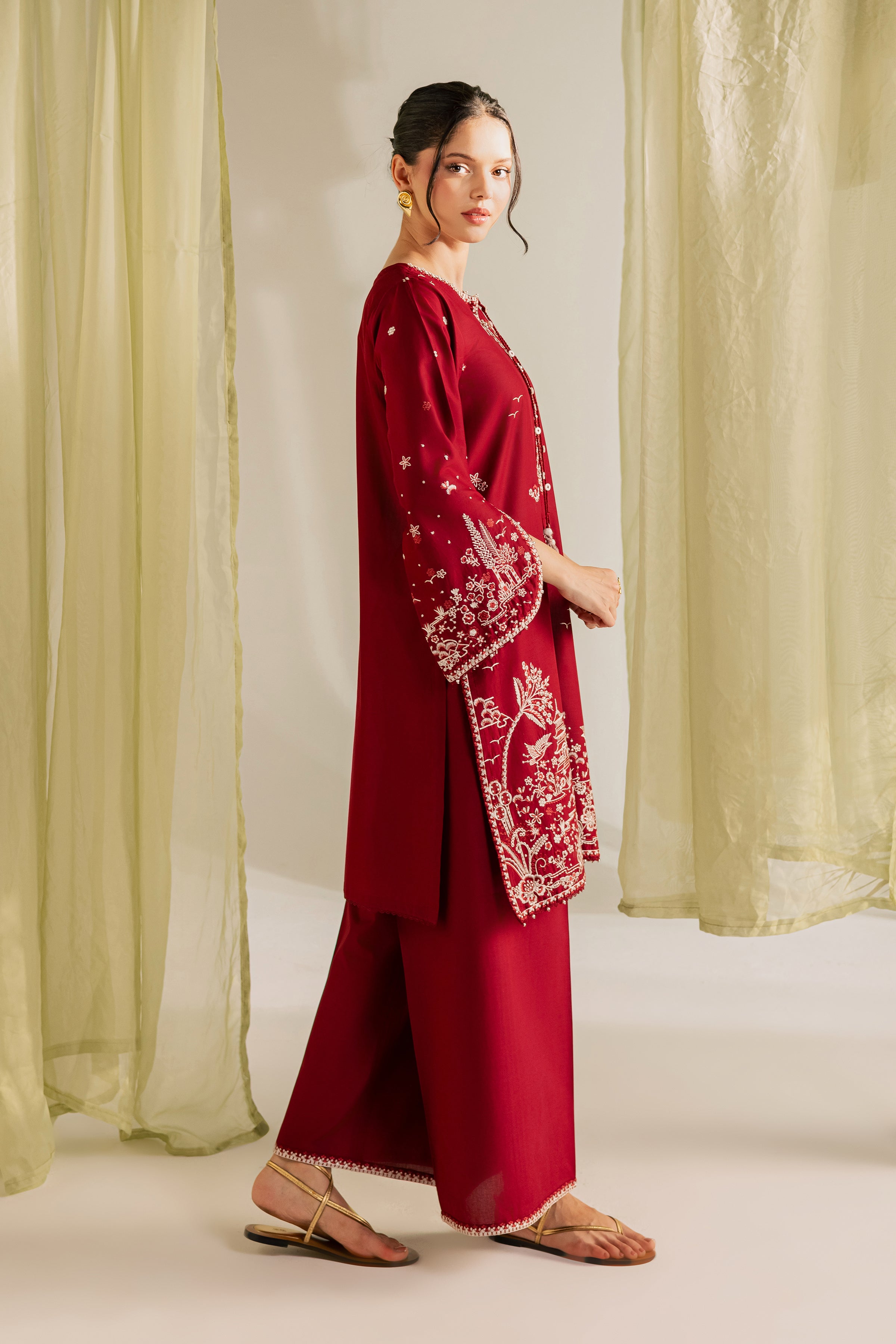  Manzar 2Pc - Embroidered Lawn Dress EverydayEdit26  BATIK   XS / Maroon / Pima Lawn-S / Maroon / Pima Lawn-M / Maroon / Pima Lawn-L / Maroon / Pima Lawn-XL / Maroon / Pima Lawn