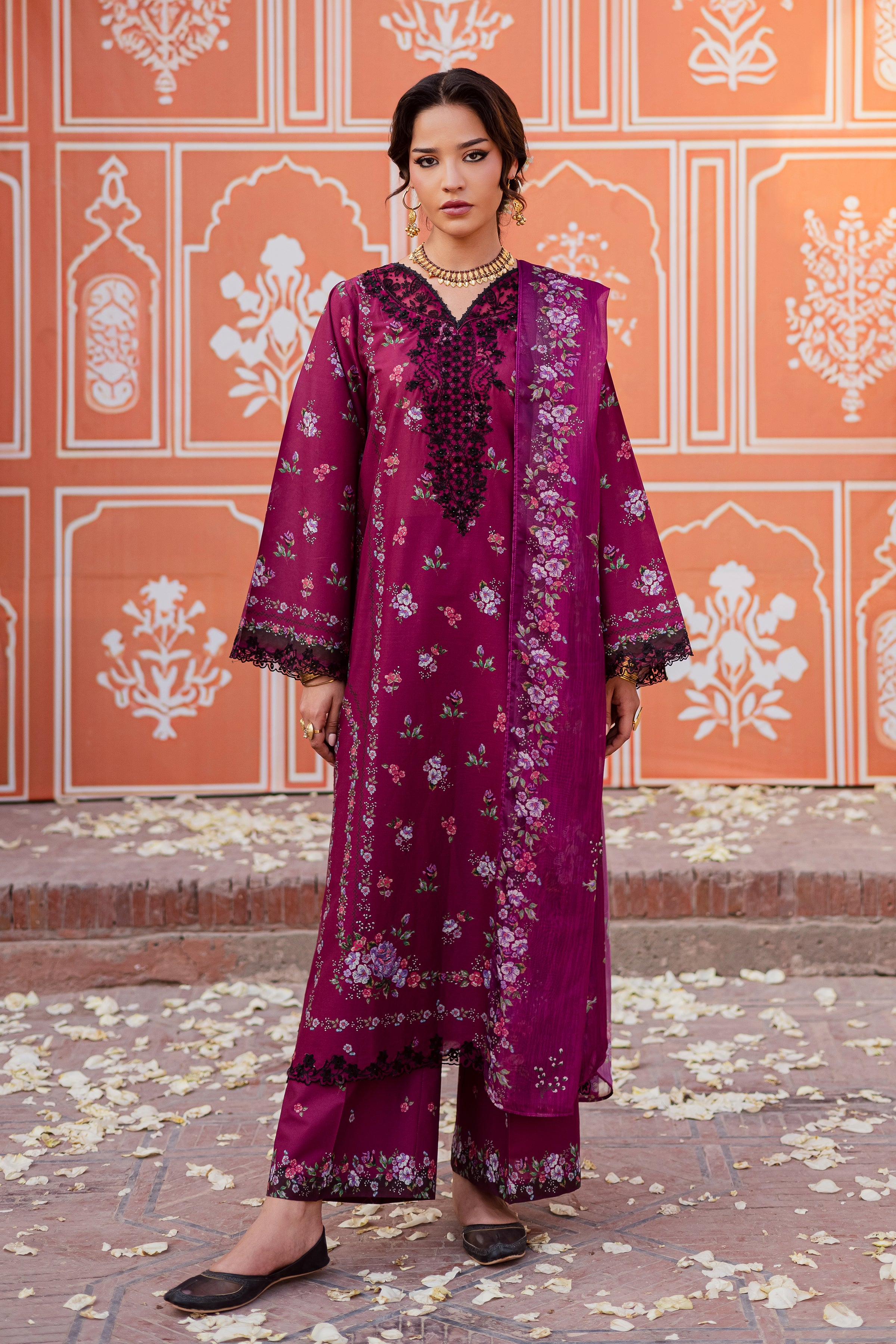  Maren 3Pc - Festive Eid Prints BATIKEID2026  BATIK   XS / Pink / Lawn-S / Pink / Lawn-M / Pink / Lawn-L / Pink / Lawn-XL / Pink / Lawn