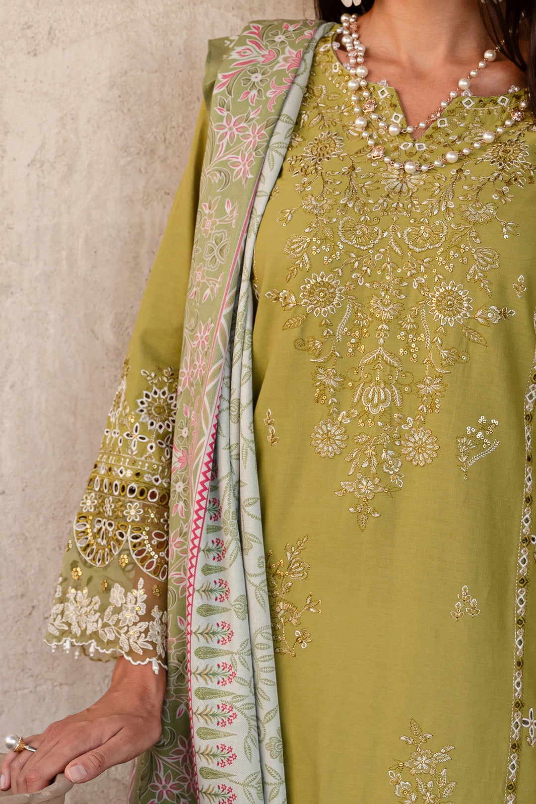 [product-color]-[product-type]-[product_material]