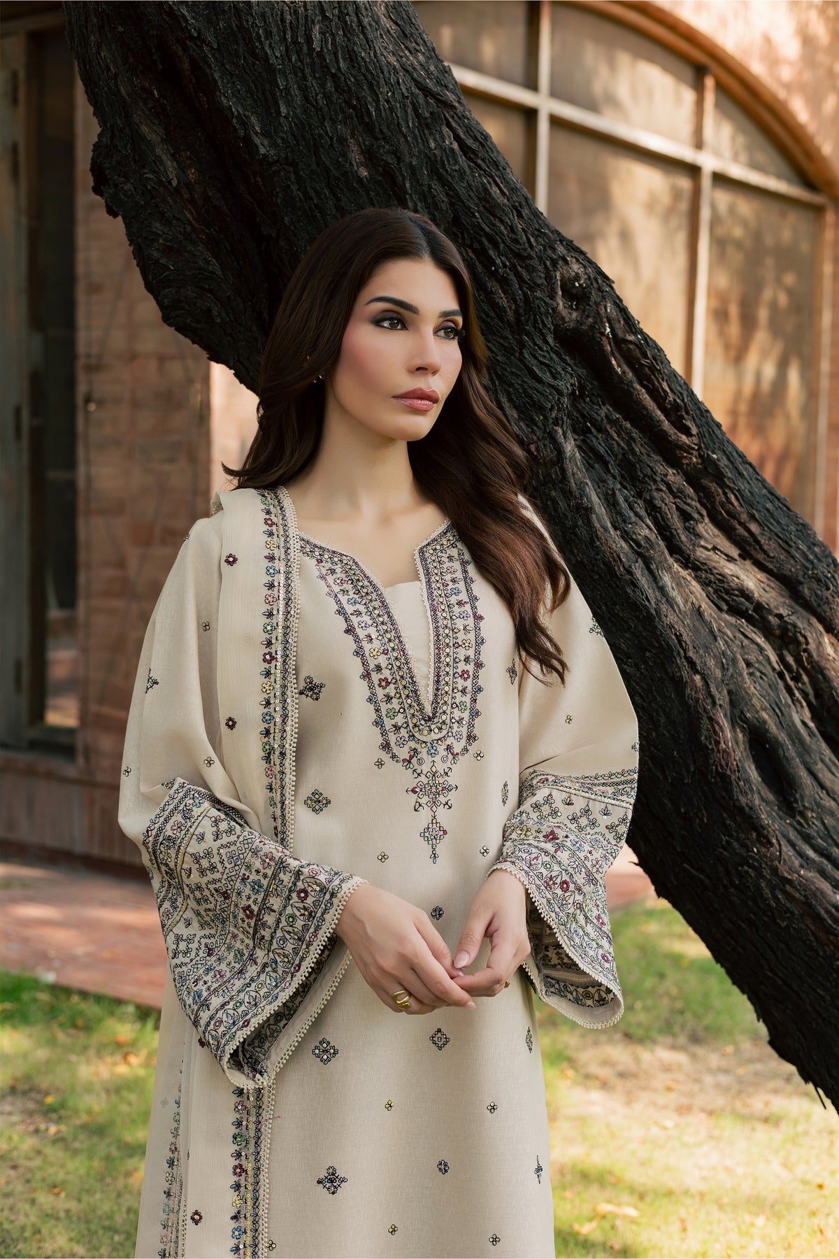 Mehrin 3Pc - Embroidered Karandi Pret PRETKARANDI2026  BATIK   XS / Off White / Karandi